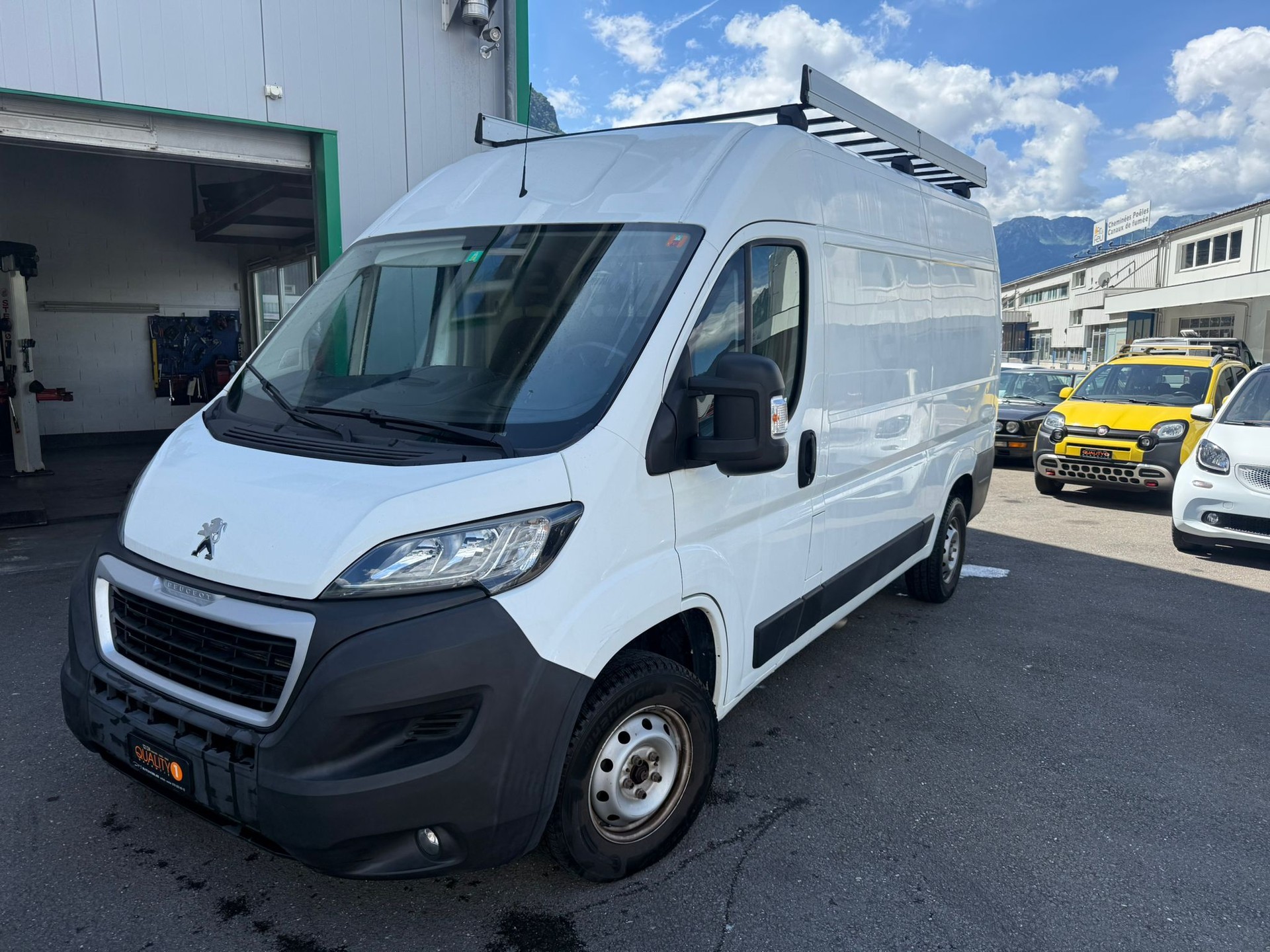 PEUGEOT Boxer 2.0 HDI 333 Allure L2H2-image-0