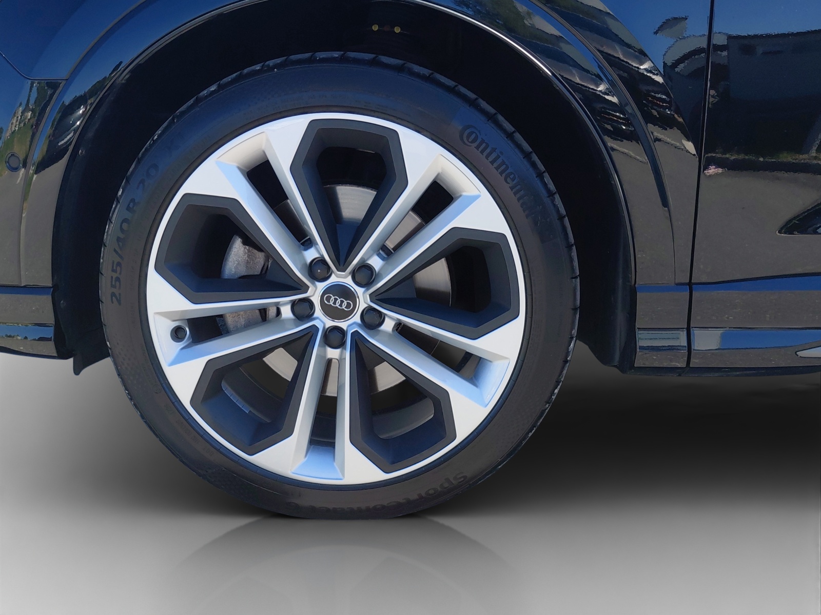 AUDI Q3 45 TFSI S line quattro S-tronic-image-13