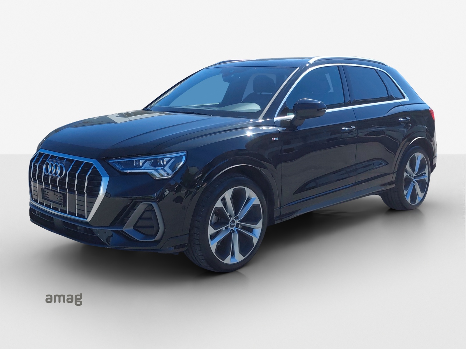 AUDI Q3 45 TFSI S line quattro S-tronic-image-0