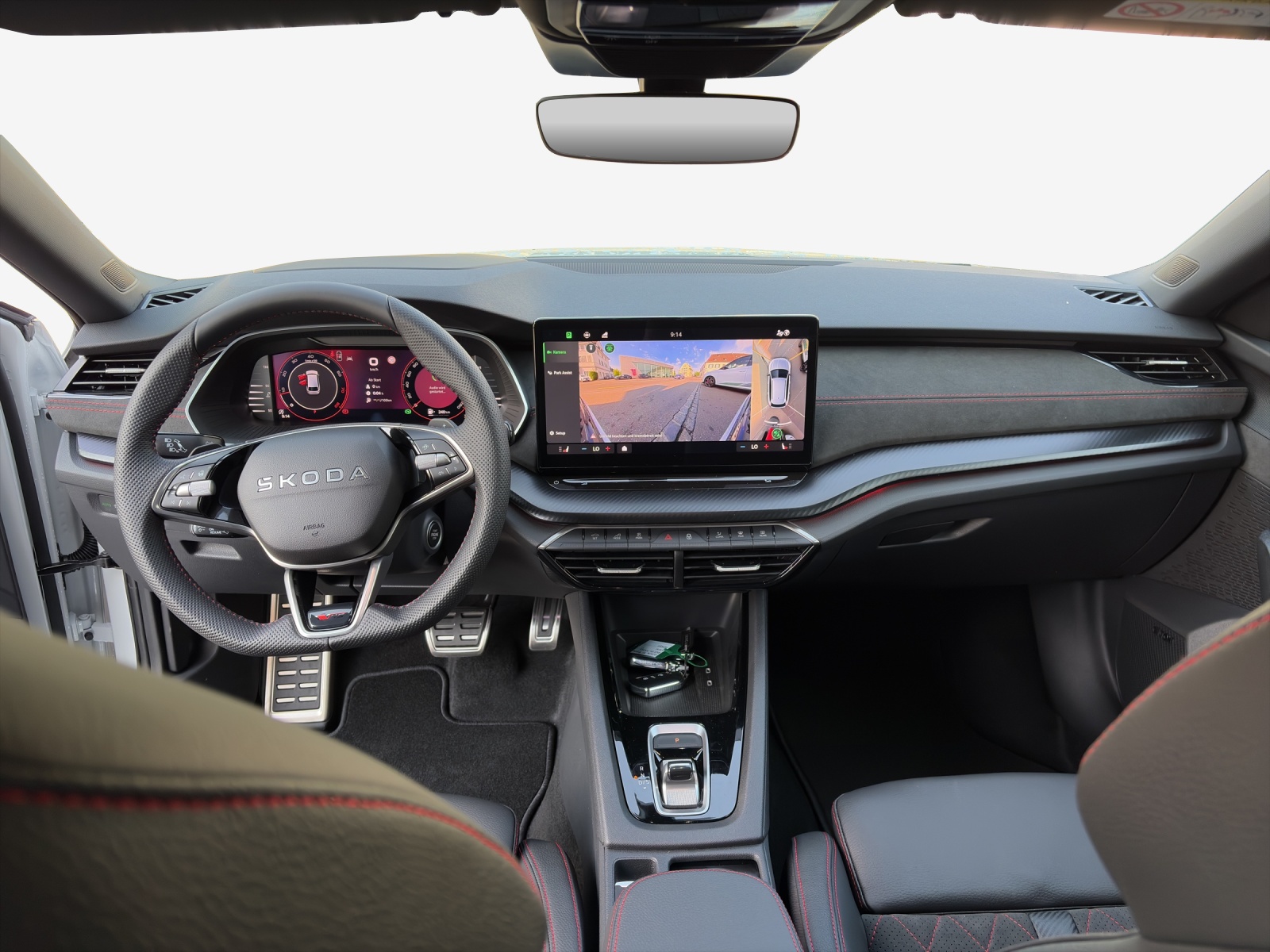 SKODA Octavia Combi 2.0 TSI DSG RS 30 Years Edition-image-8