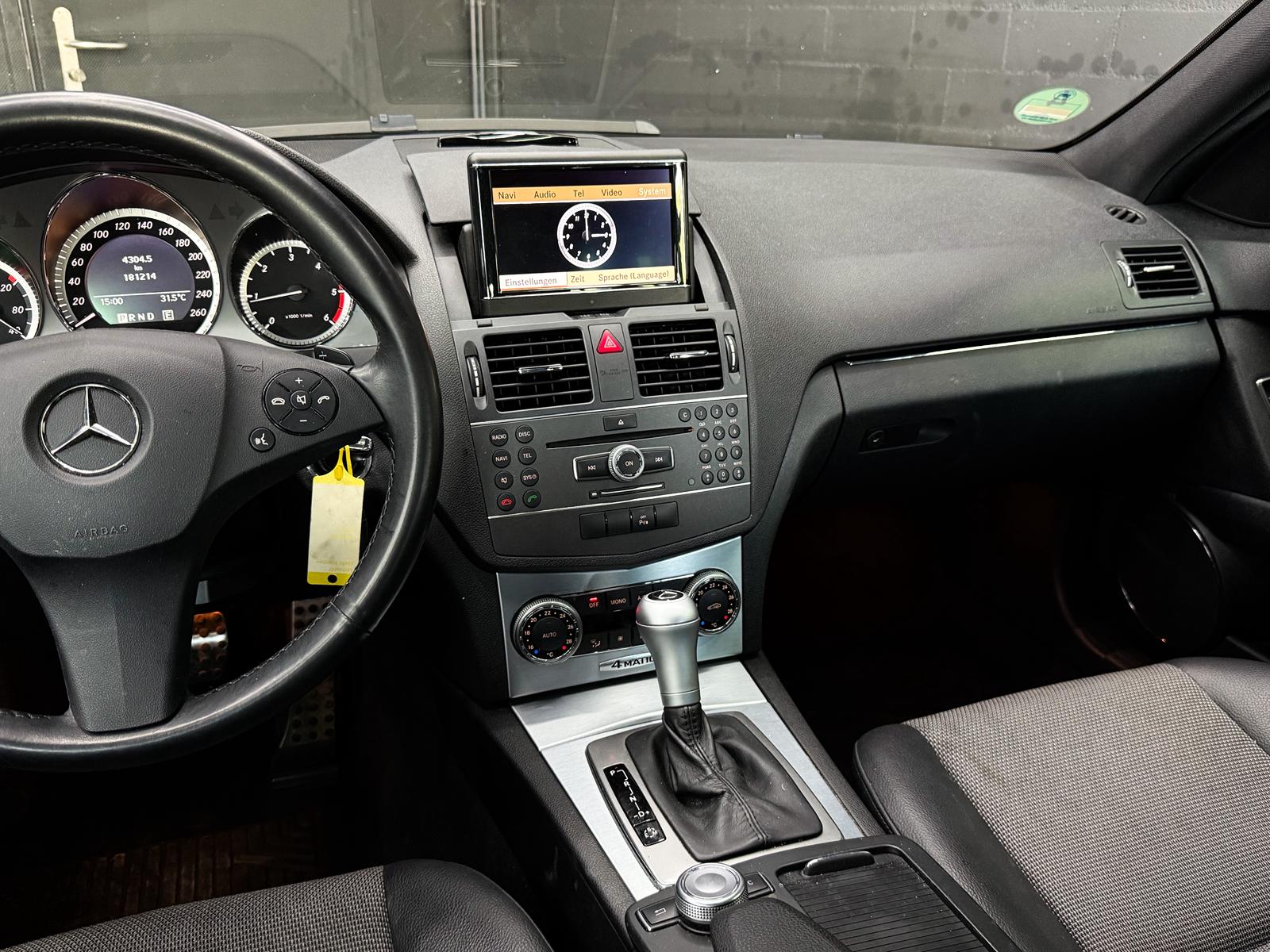 MERCEDES-BENZ C 250 CDI BlueEff. Avantgarde 4Matic 7G-Tronic-image-17