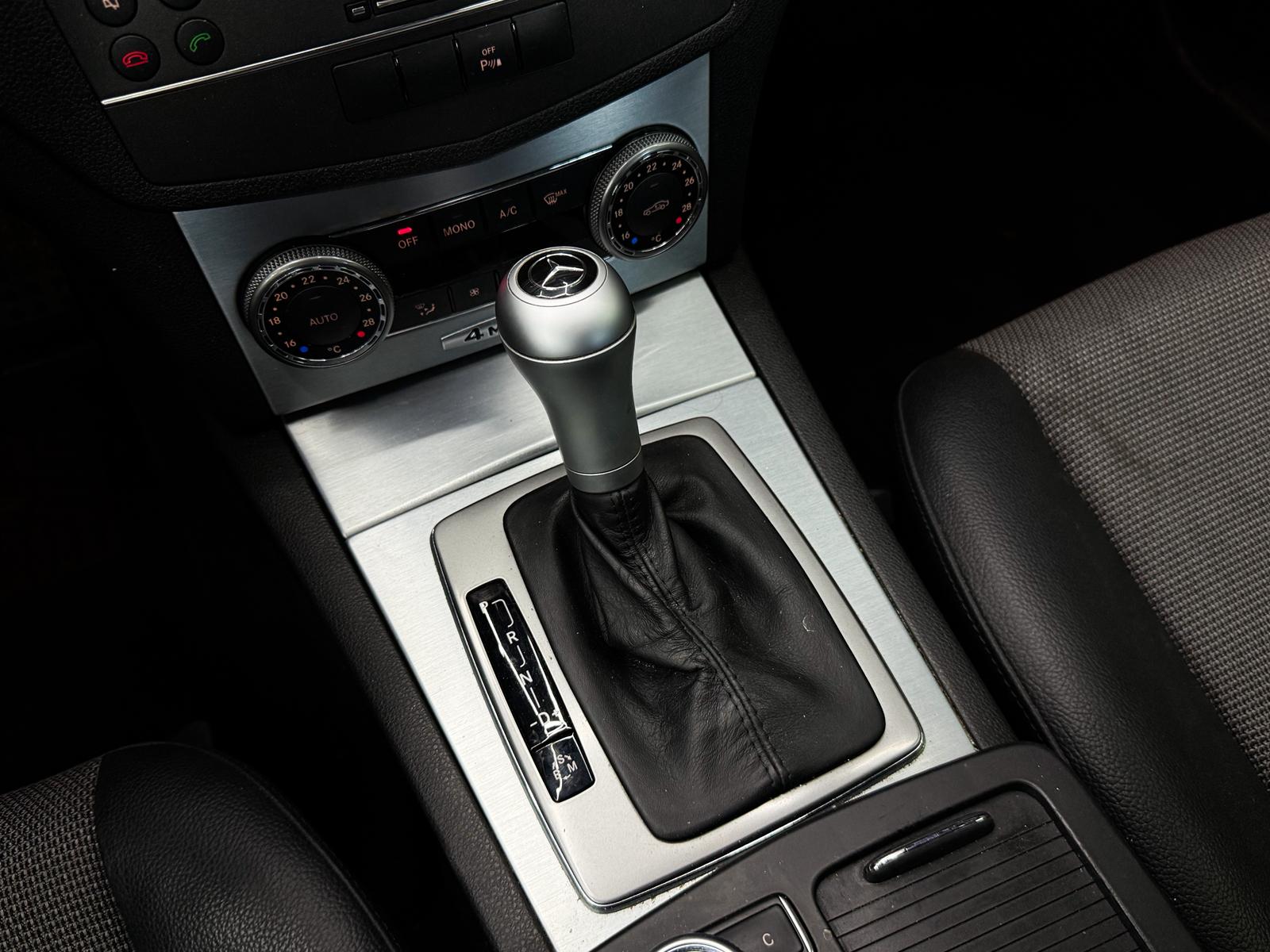 MERCEDES-BENZ C 250 CDI BlueEff. Avantgarde 4Matic 7G-Tronic-image-15