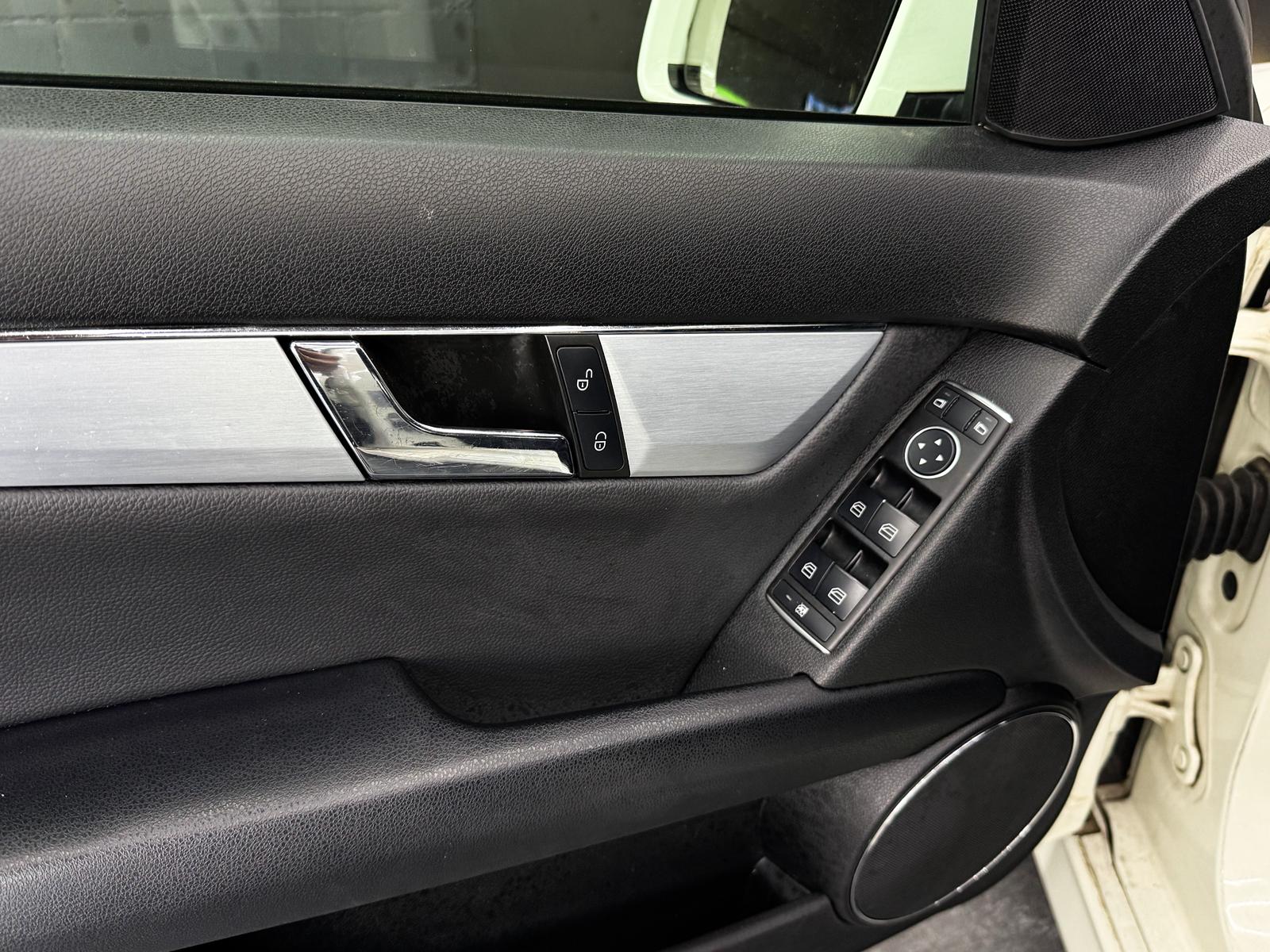 MERCEDES-BENZ C 250 CDI BlueEff. Avantgarde 4Matic 7G-Tronic-image-19