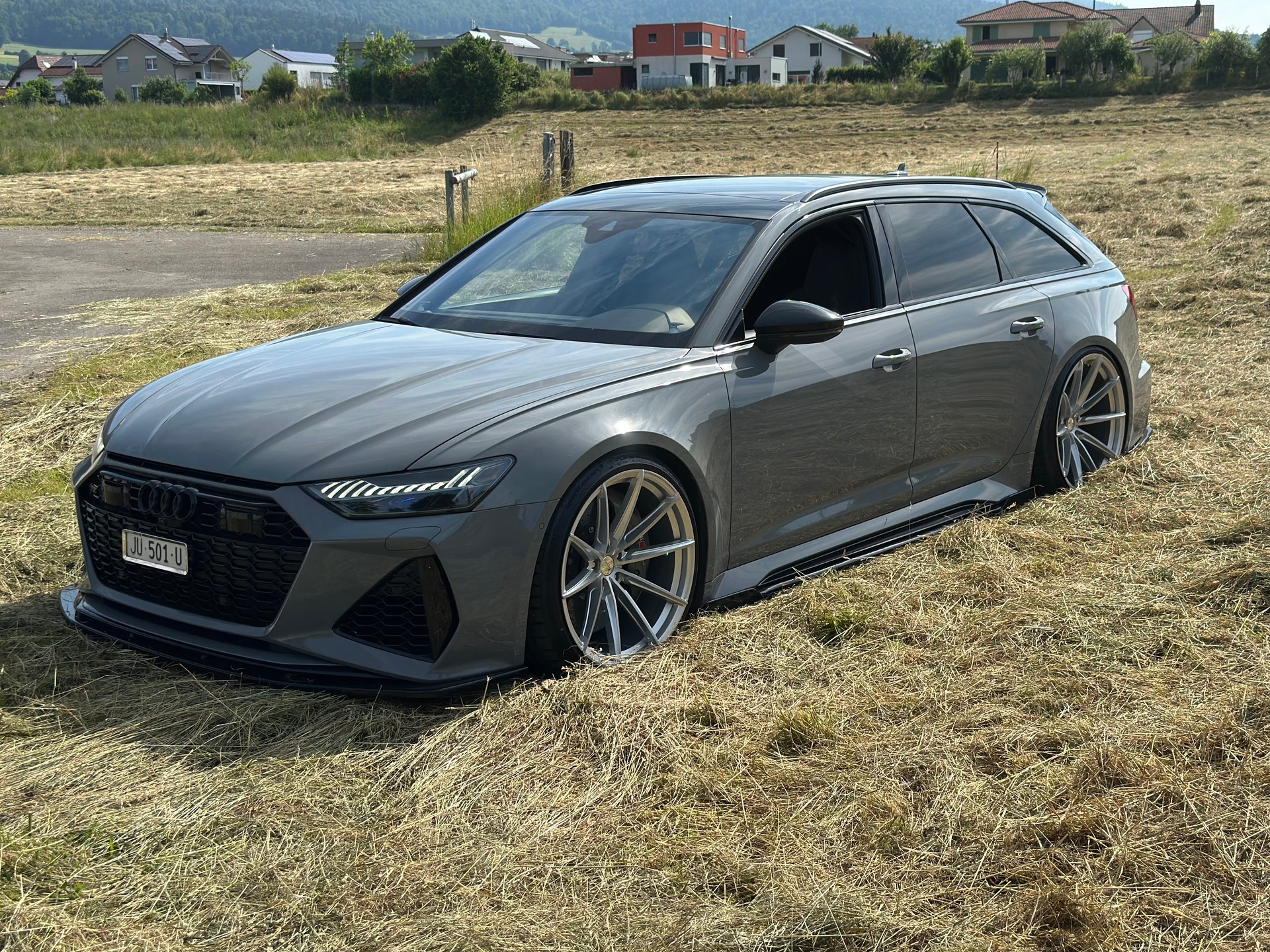 AUDI RS6 Avant 4.0 TFSI V8 quattro-image-4