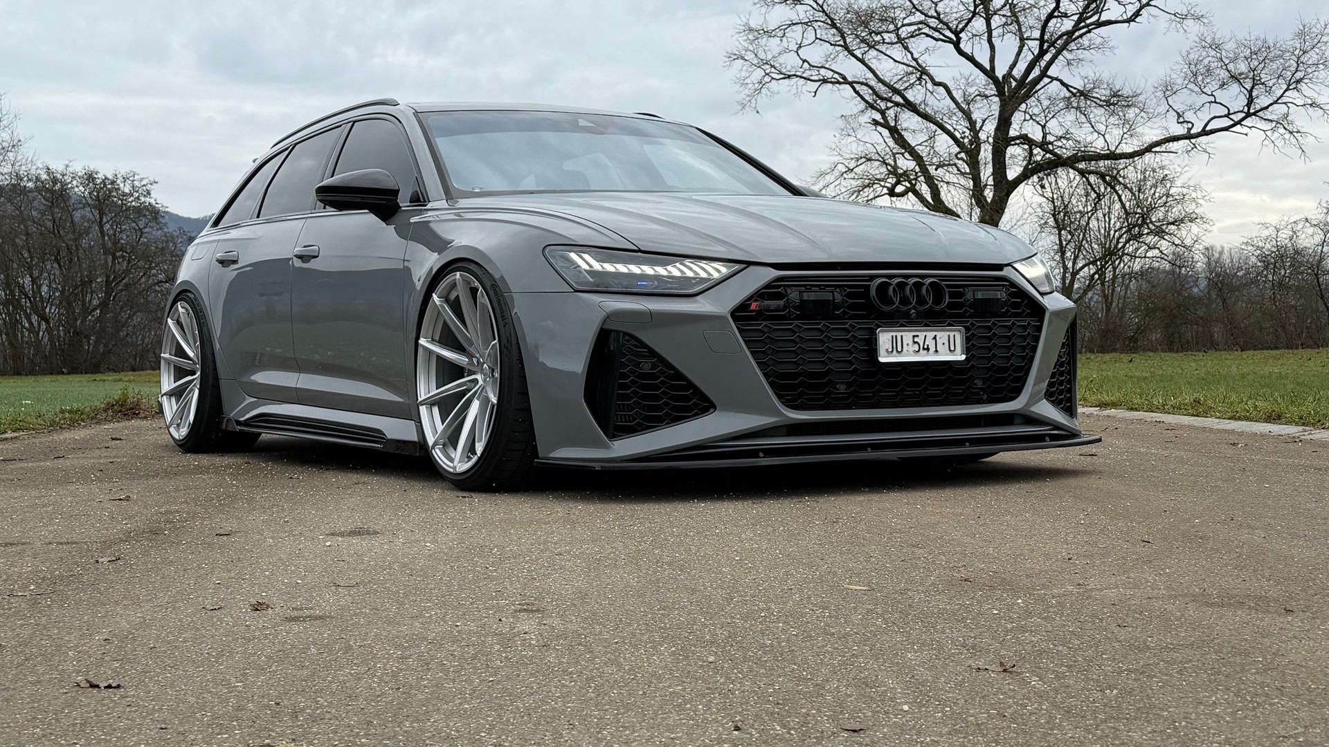 AUDI RS6 Avant 4.0 TFSI V8 quattro-image-9