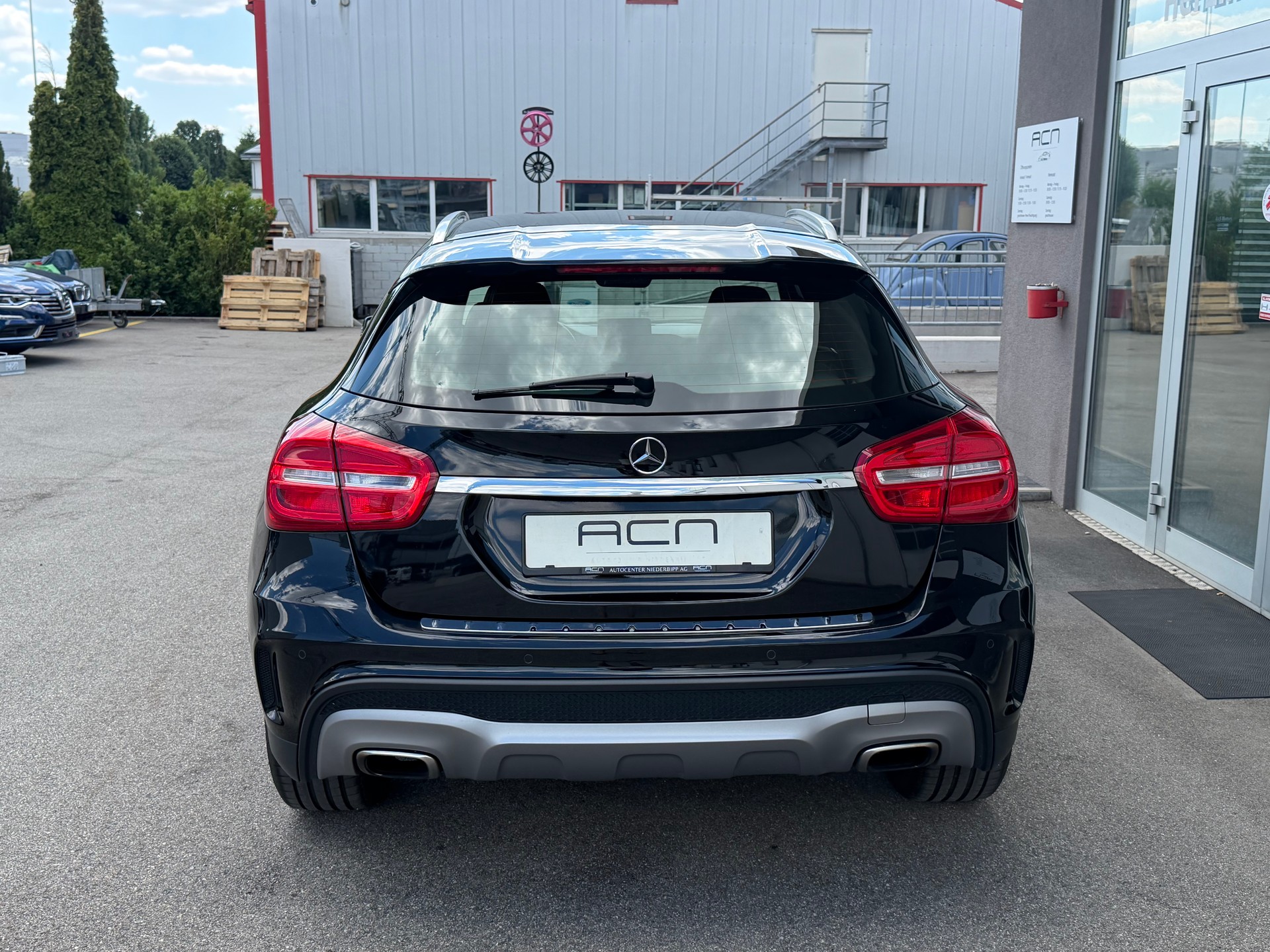 MERCEDES-BENZ GLA 250 AMG Line 4Matic 7G-DCT-image-5