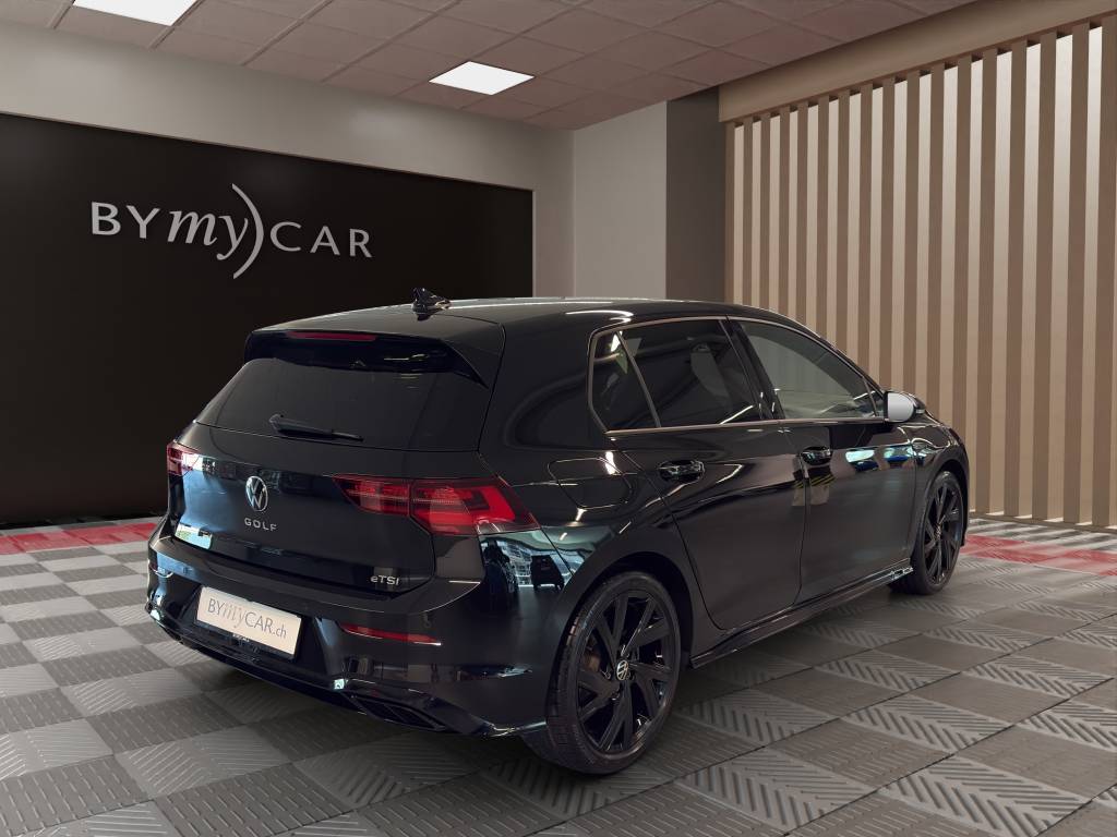VW Golf 1.5 eTSI mHEV ACT R-Line DSG-image-2