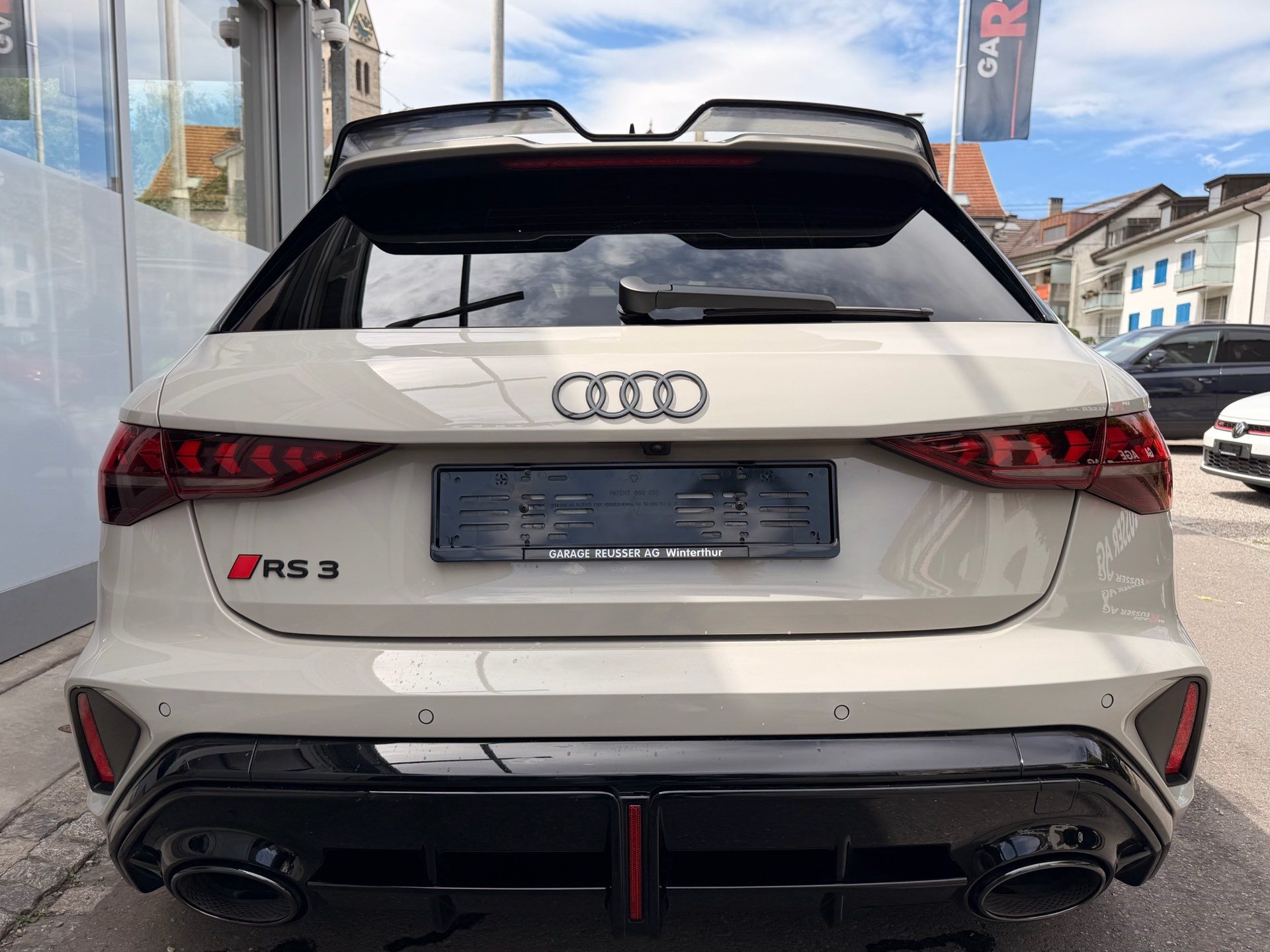 AUDI RS3 SPORTBACK 2.5 400 PS TFSI QUATTRO *** RS SCHALENSITZE ***-image-4