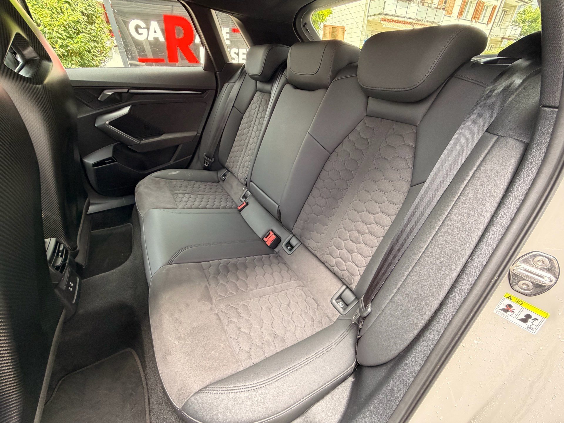 AUDI RS3 SPORTBACK 2.5 400 PS TFSI QUATTRO *** RS SCHALENSITZE ***-image-27