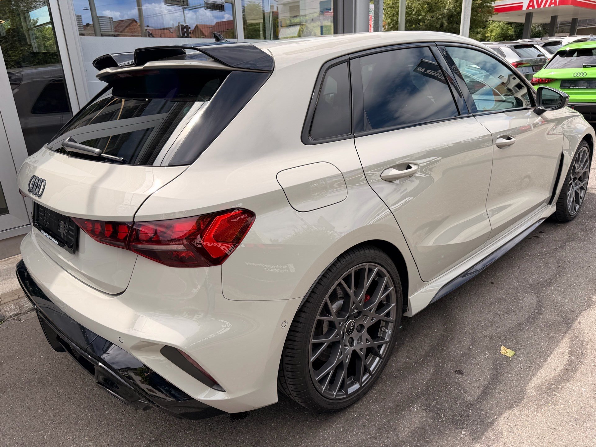AUDI RS3 SPORTBACK 2.5 400 PS TFSI QUATTRO *** RS SCHALENSITZE ***-image-3