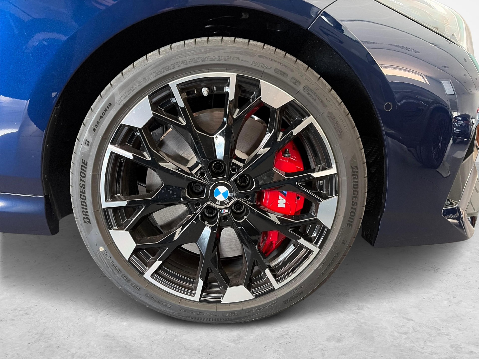 BMW M235i xDrive Gran Coupé-image-4