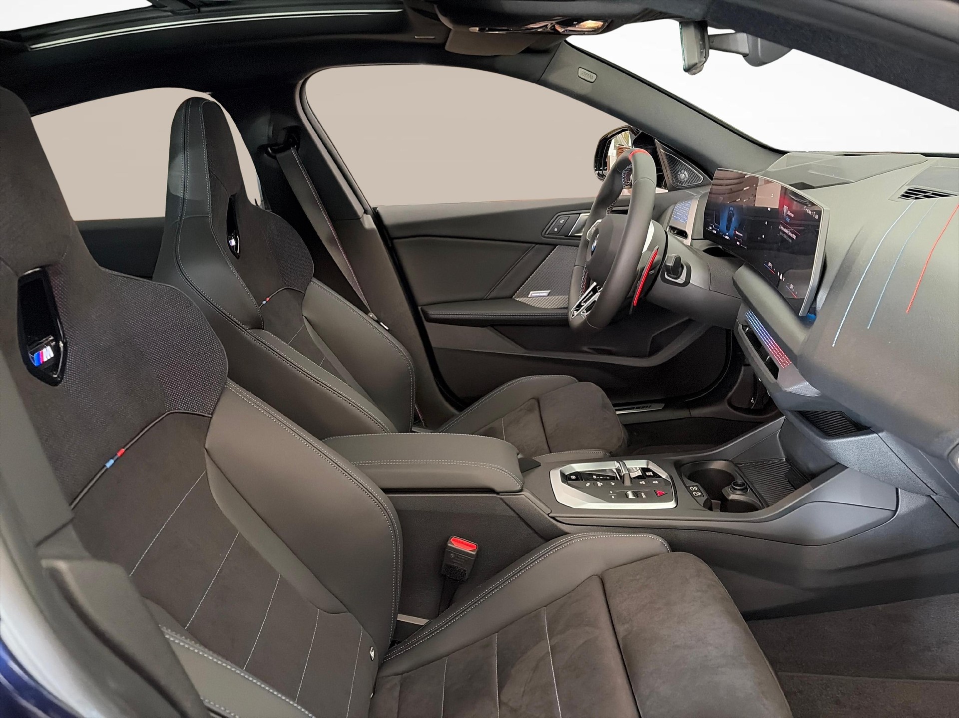 BMW M235i xDrive Gran Coupé-image-5