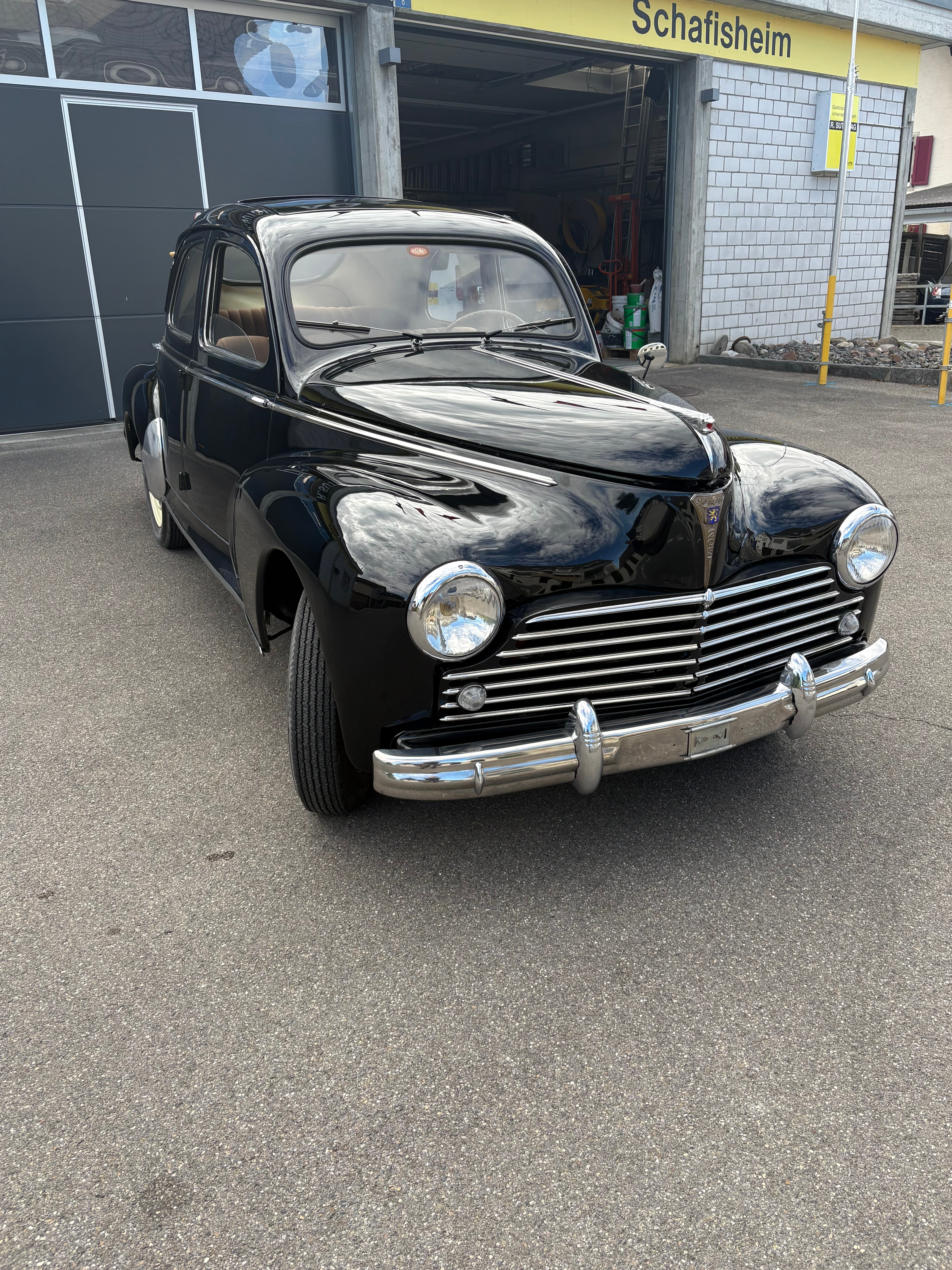 PEUGEOT 203 — slika 1