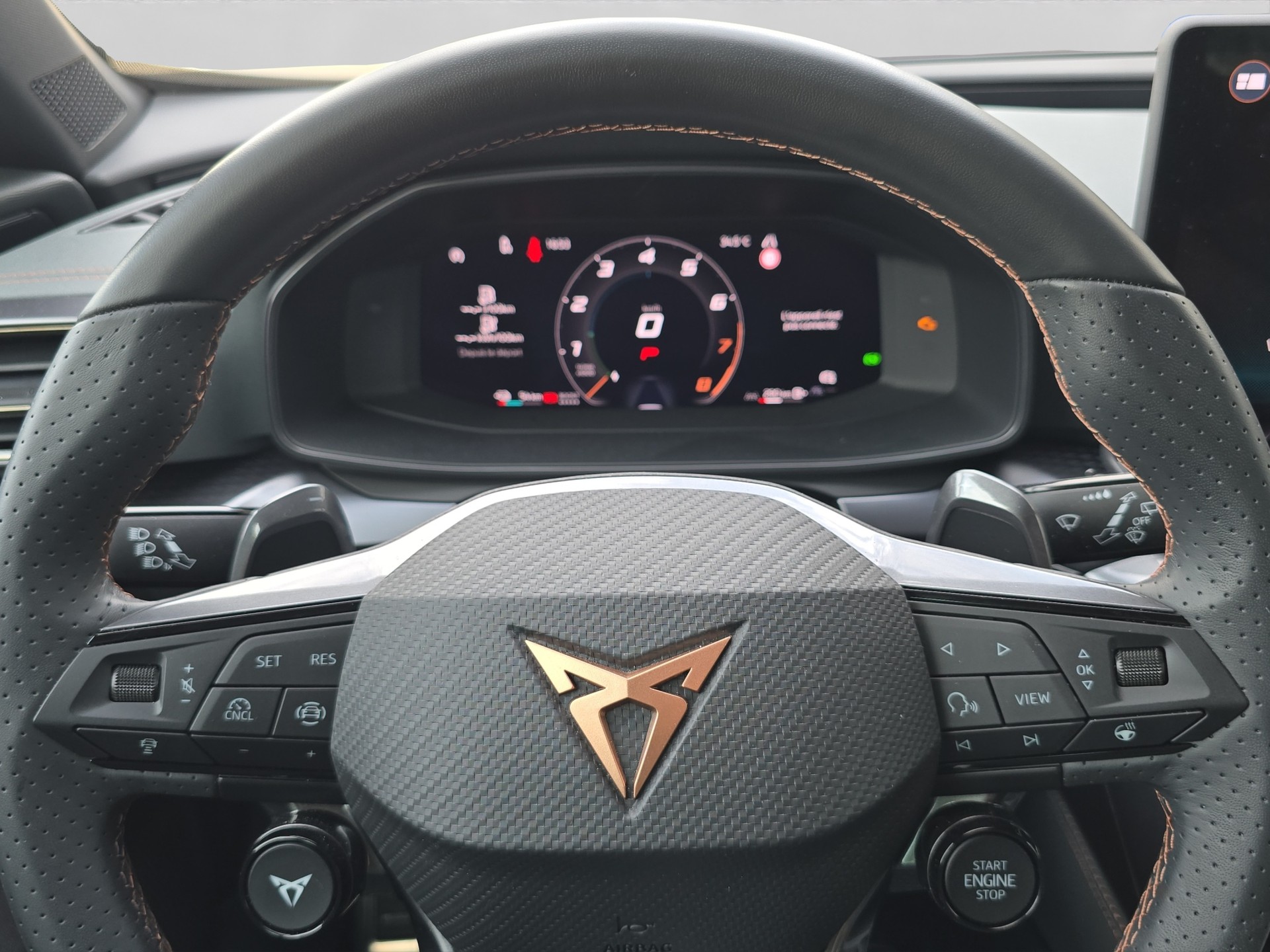 CUPRA Formentor 1.5 e-HYBRID pHEV Extreme DSG-image-15
