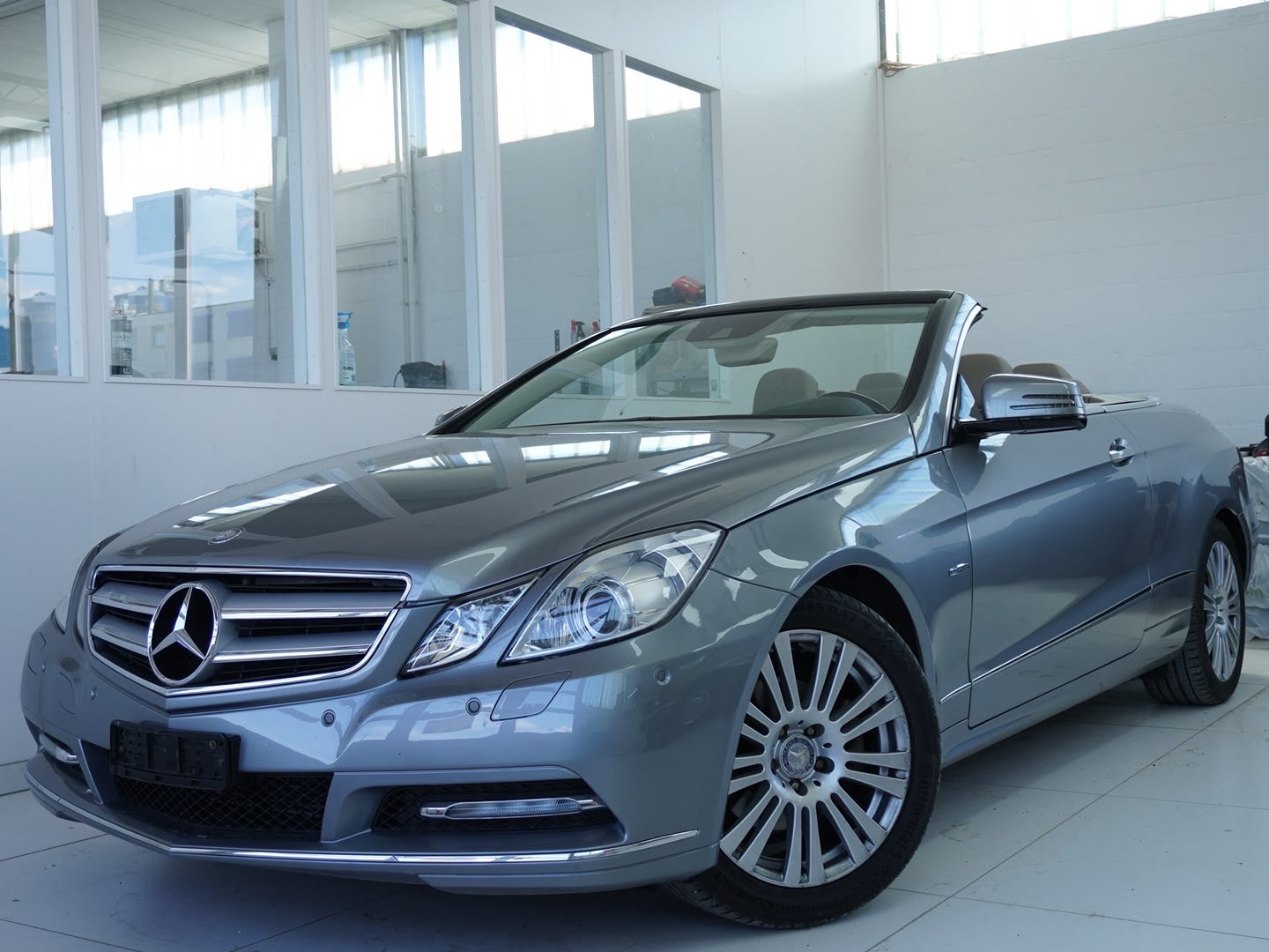 MERCEDES-BENZ E 250 CGI BlueEfficiency 7G-Tronic-image-0