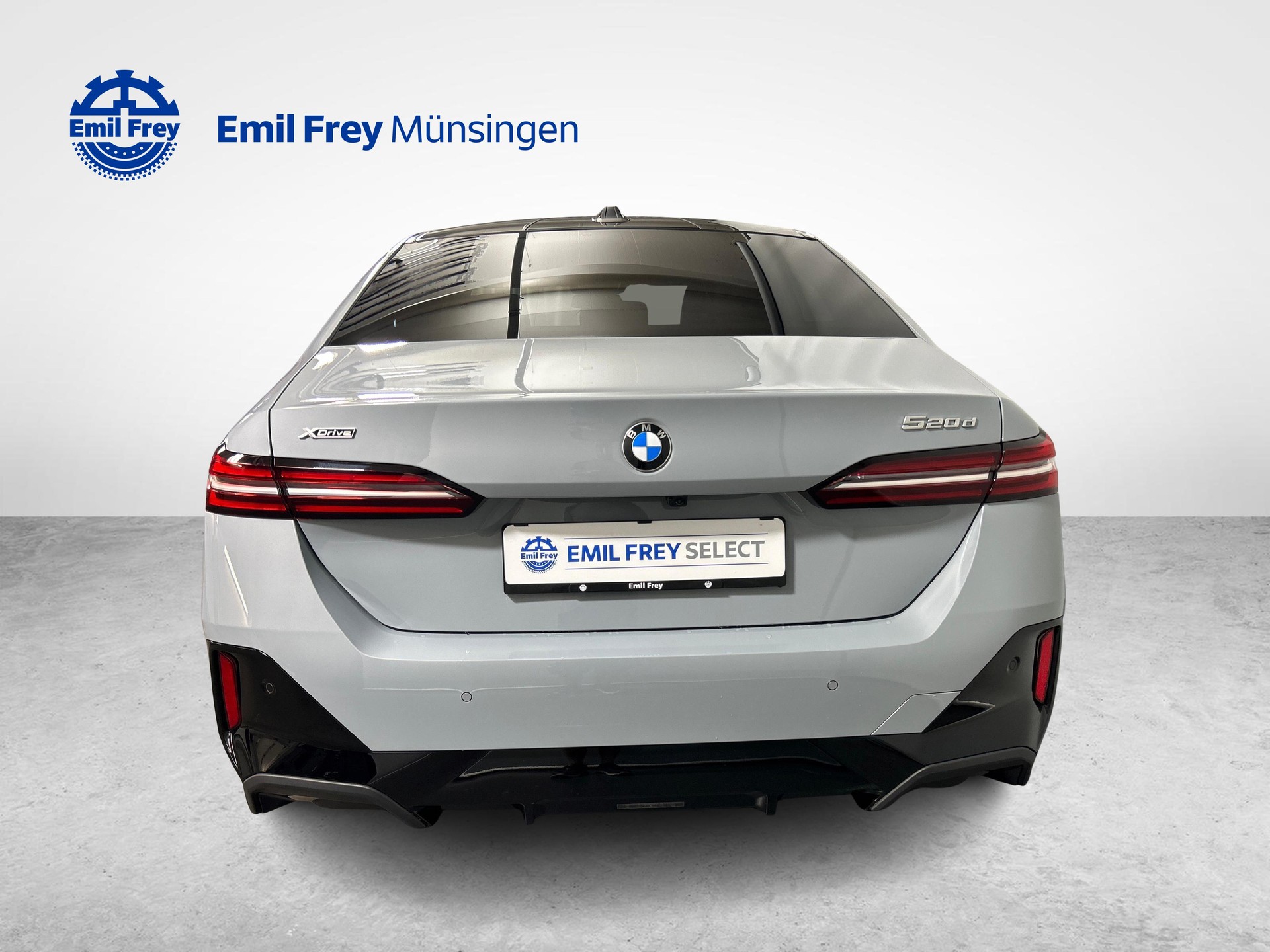 BMW 520d xDrive-image-13
