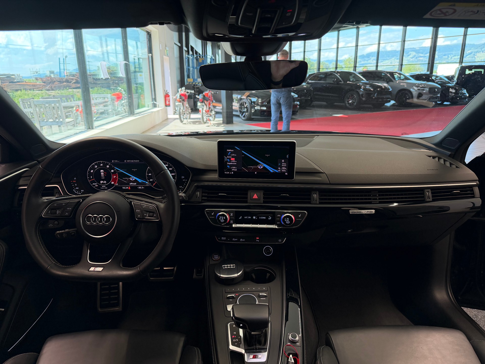 AUDI S4 Avant 3.0 TFSI quattro tiptronic-image-28