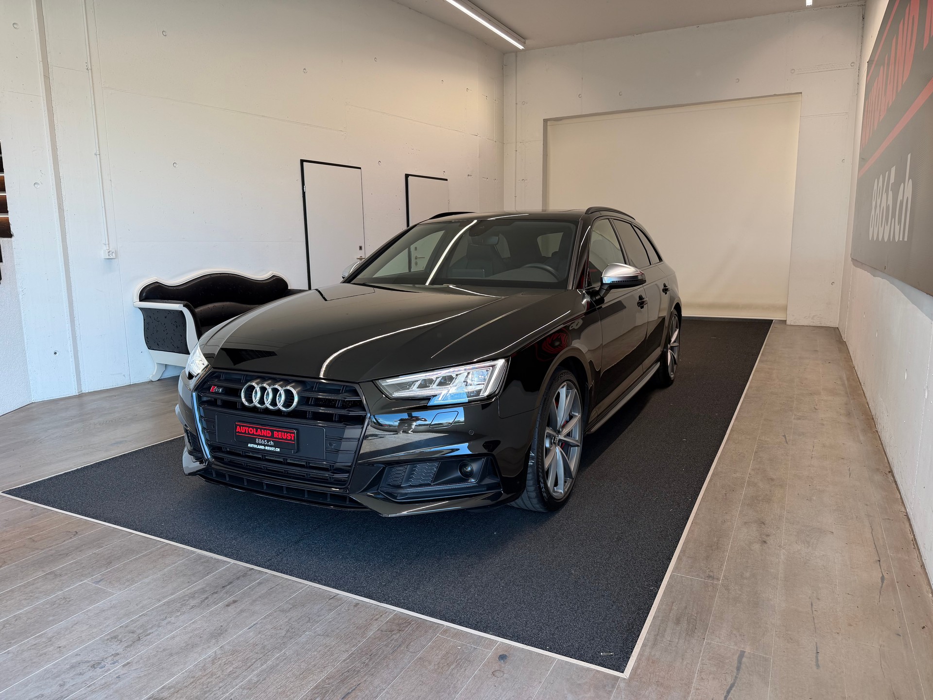 AUDI S4 Avant 3.0 TFSI quattro tiptronic-showroom-element-2