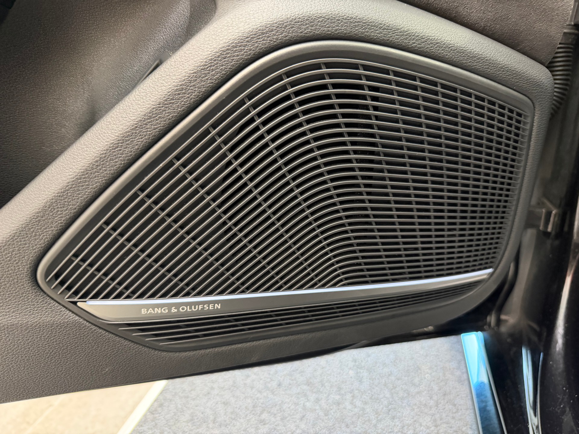 AUDI S4 Avant 3.0 TFSI quattro tiptronic-image-13