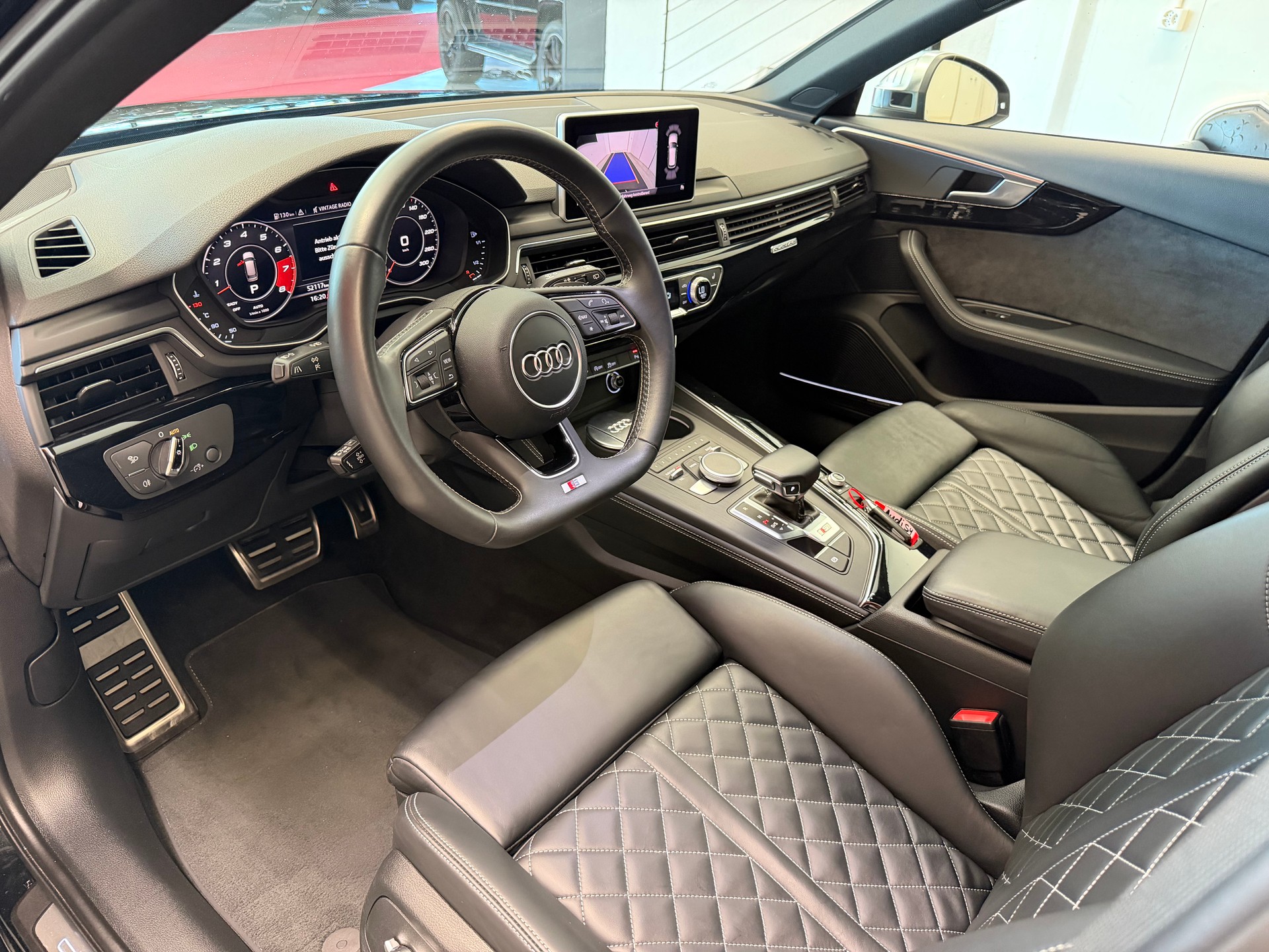 AUDI S4 Avant 3.0 TFSI quattro tiptronic-image-17