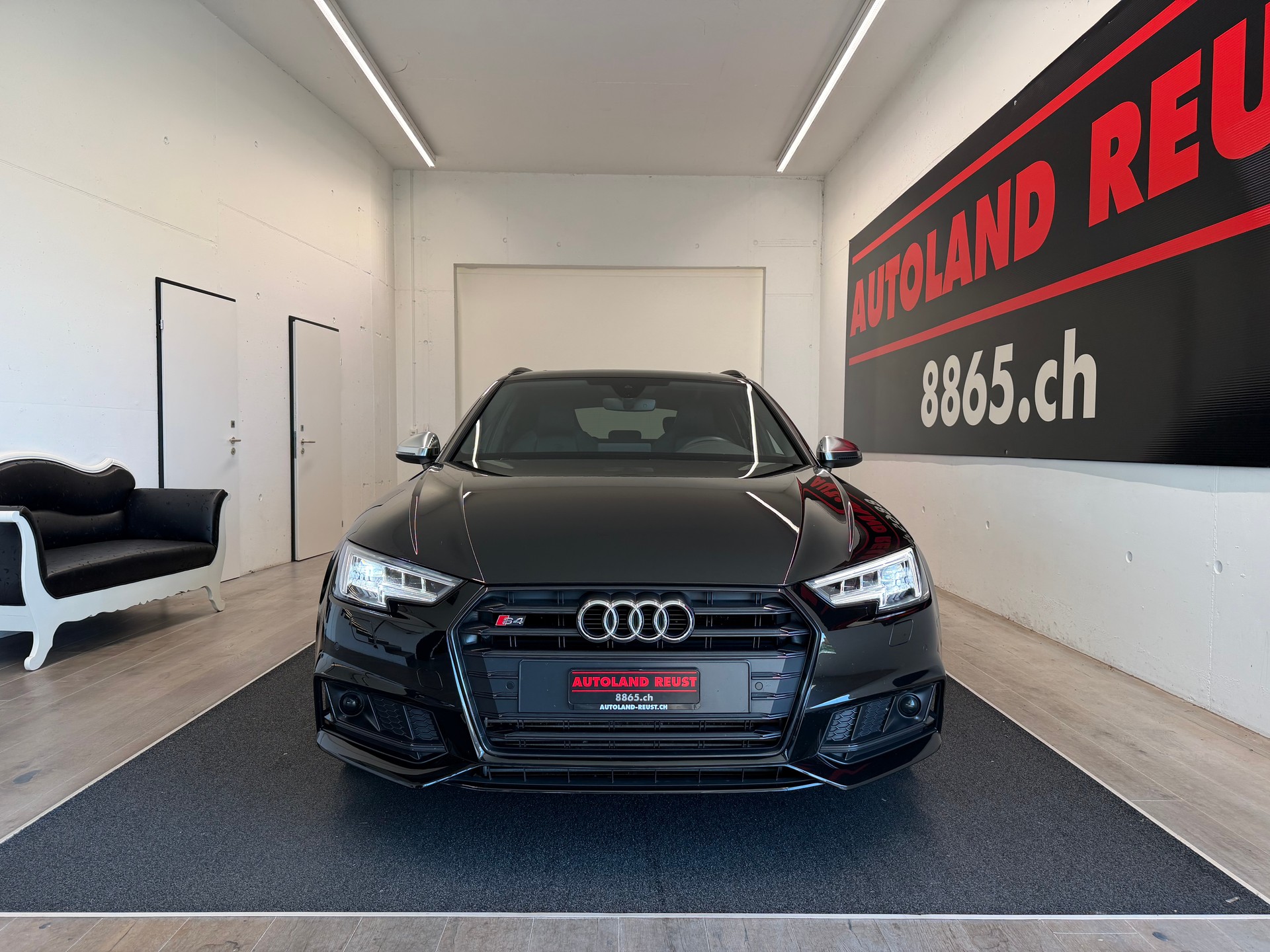 AUDI S4 Avant 3.0 TFSI quattro tiptronic-showroom-element-1