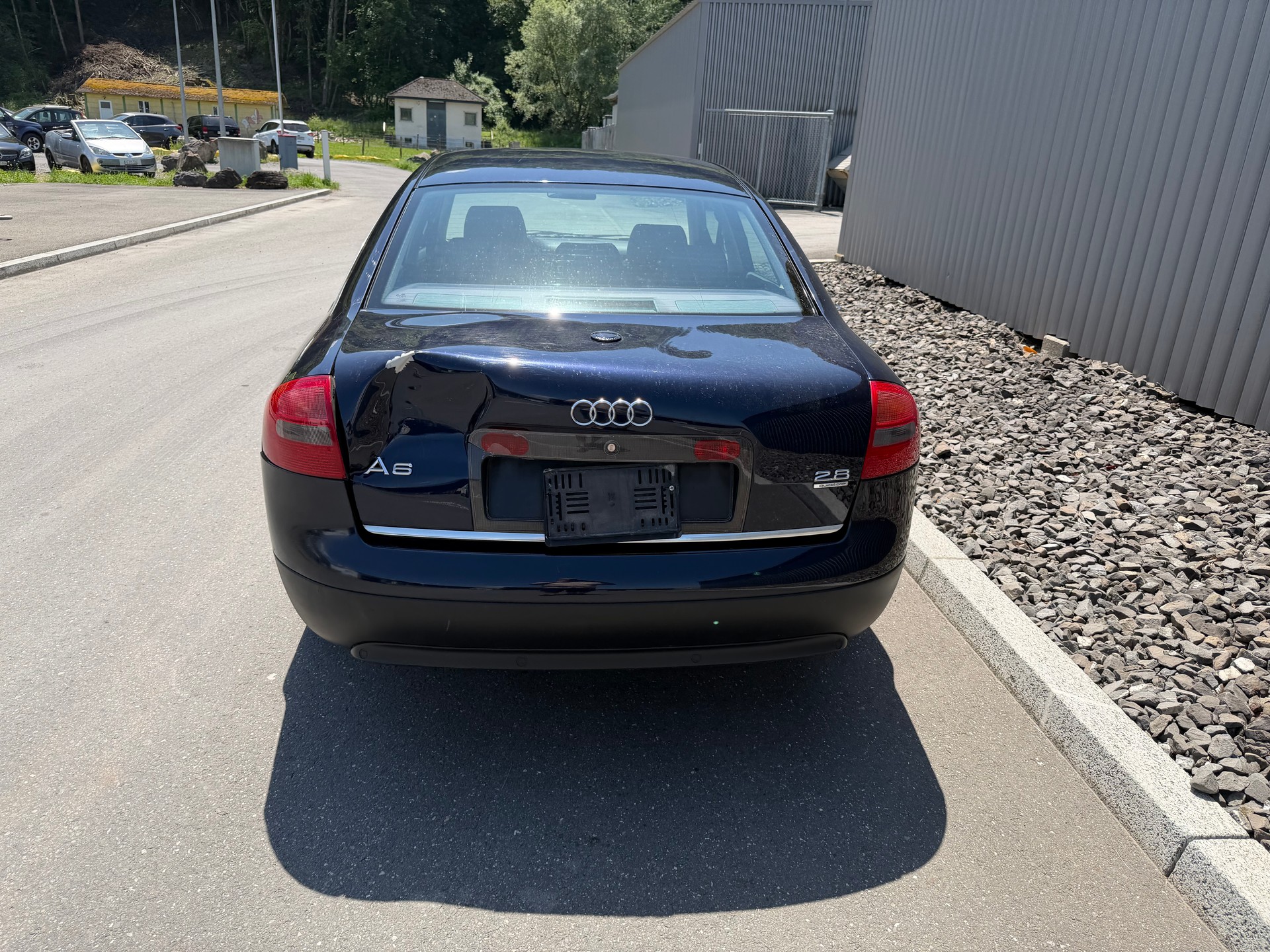AUDI A6 2.4 quattro Advance-image-5