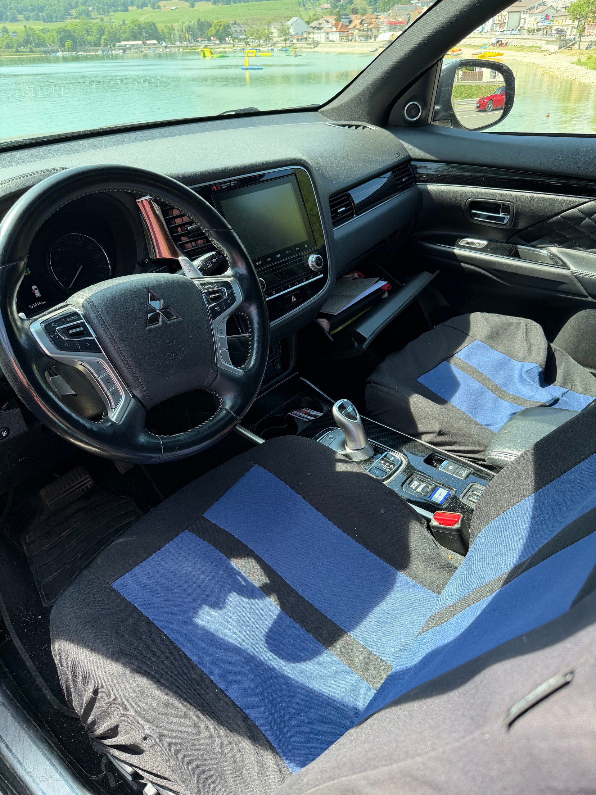 MITSUBISHI 2.4 PHEV Diamond-image-1