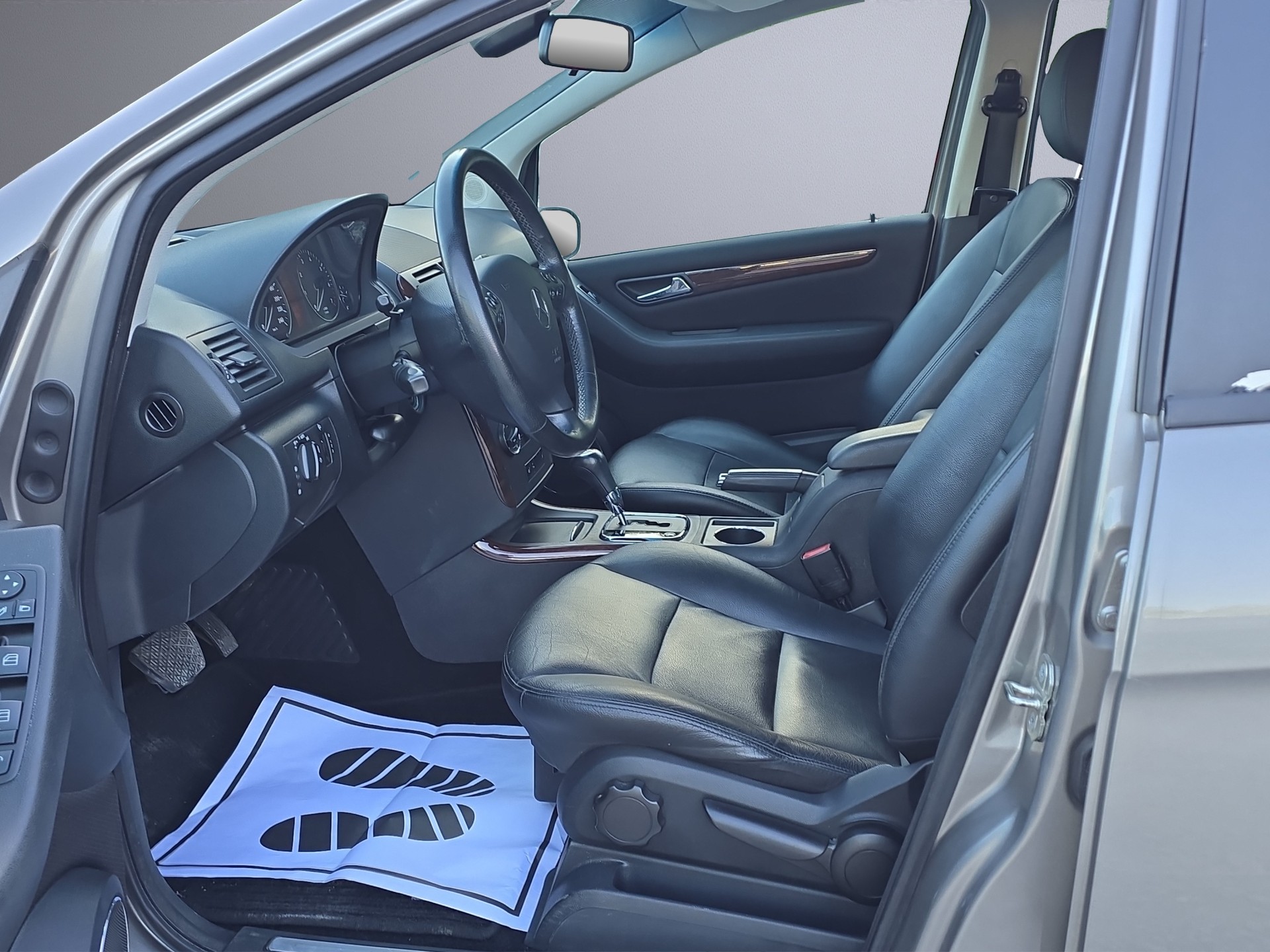MERCEDES-BENZ A 200 Elégance-image-8