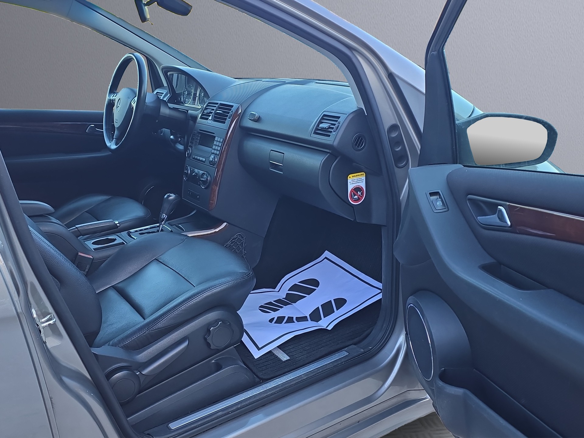 MERCEDES-BENZ A 200 Elégance-image-12