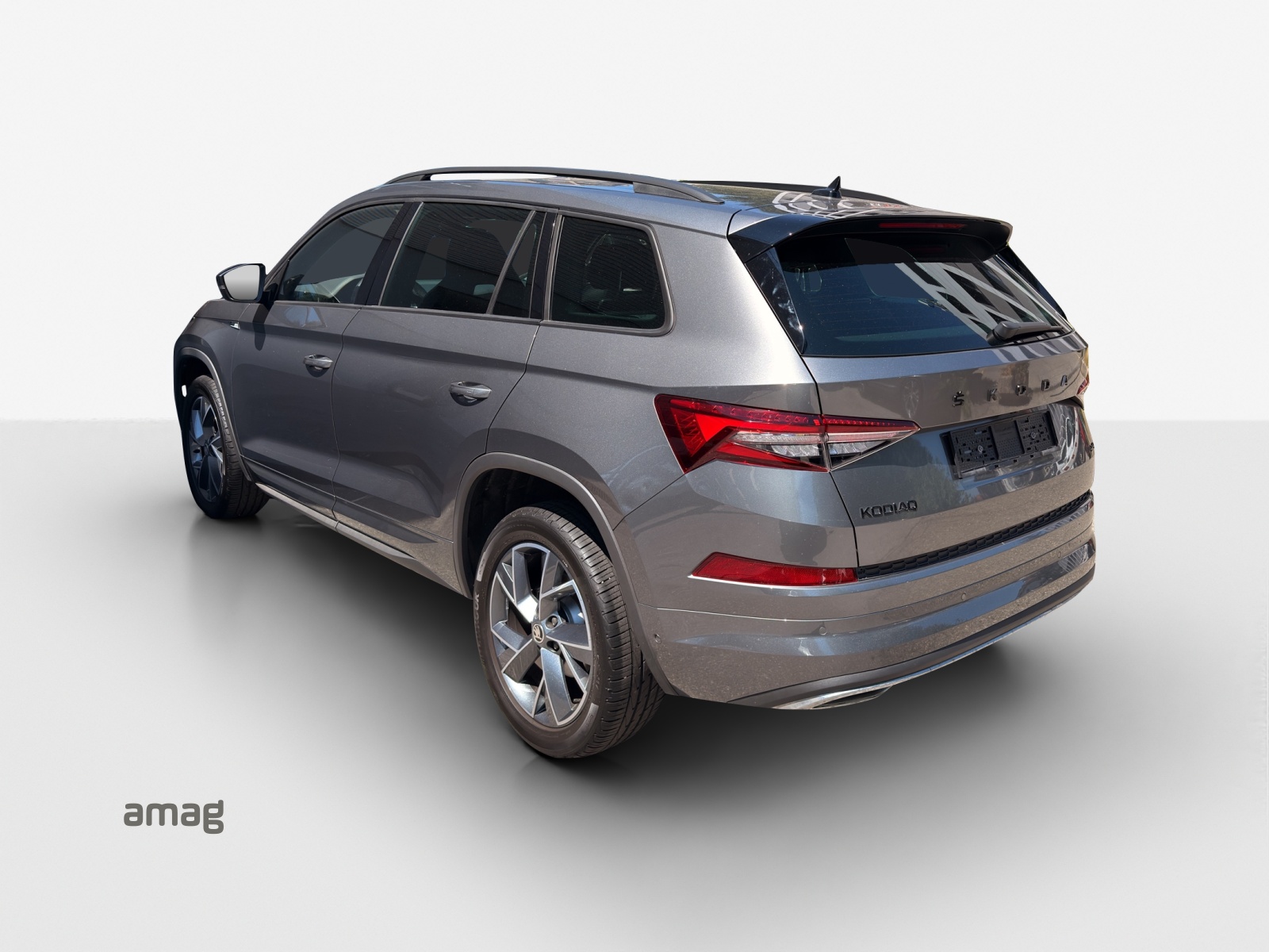 SKODA Kodiaq 2.0 TSI 4x4 SportLine-image-2