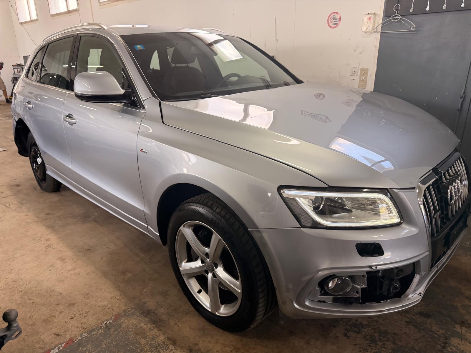 AUDI Q5 3.0 TDI clean quattro S-tronic