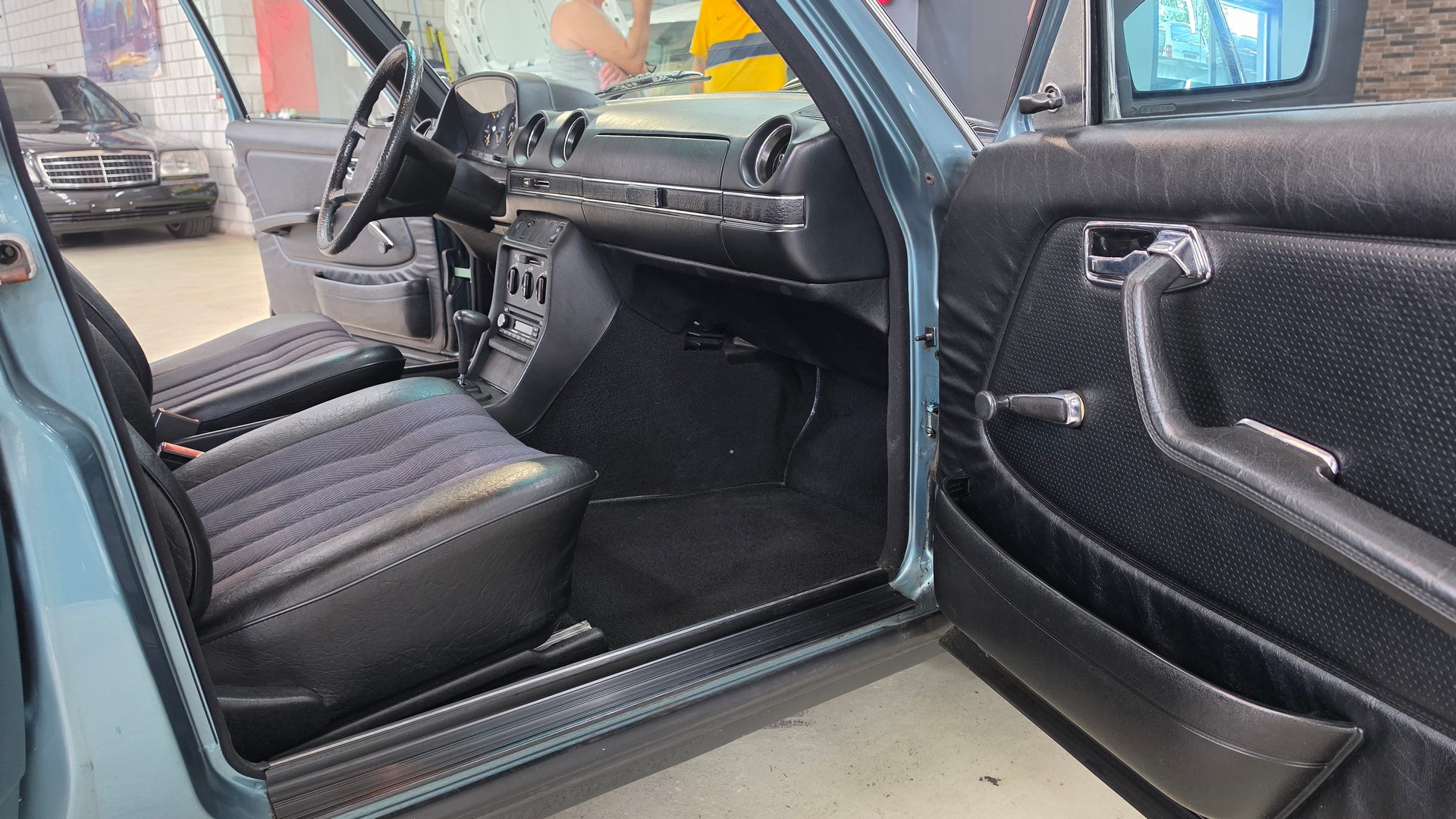 MERCEDES-BENZ 200 Automatic Veteran-image-26