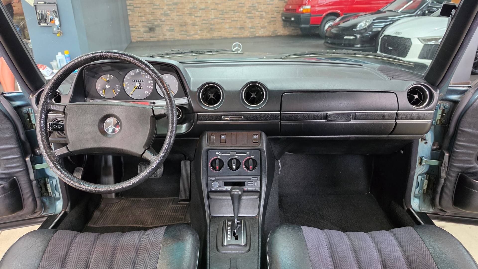 MERCEDES-BENZ 200 Automatic Veteran-image-23