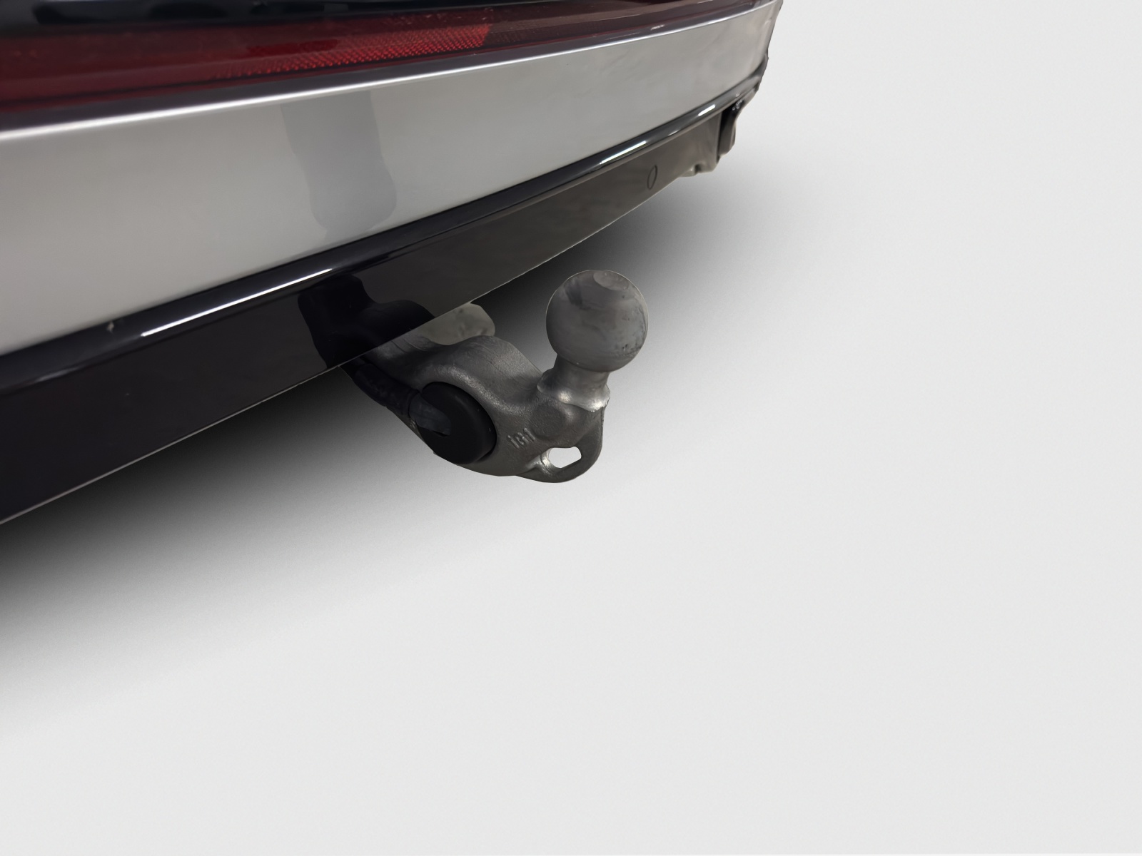 VW Tiguan 2.0TSI R-Line 4Motion DSG-image-11