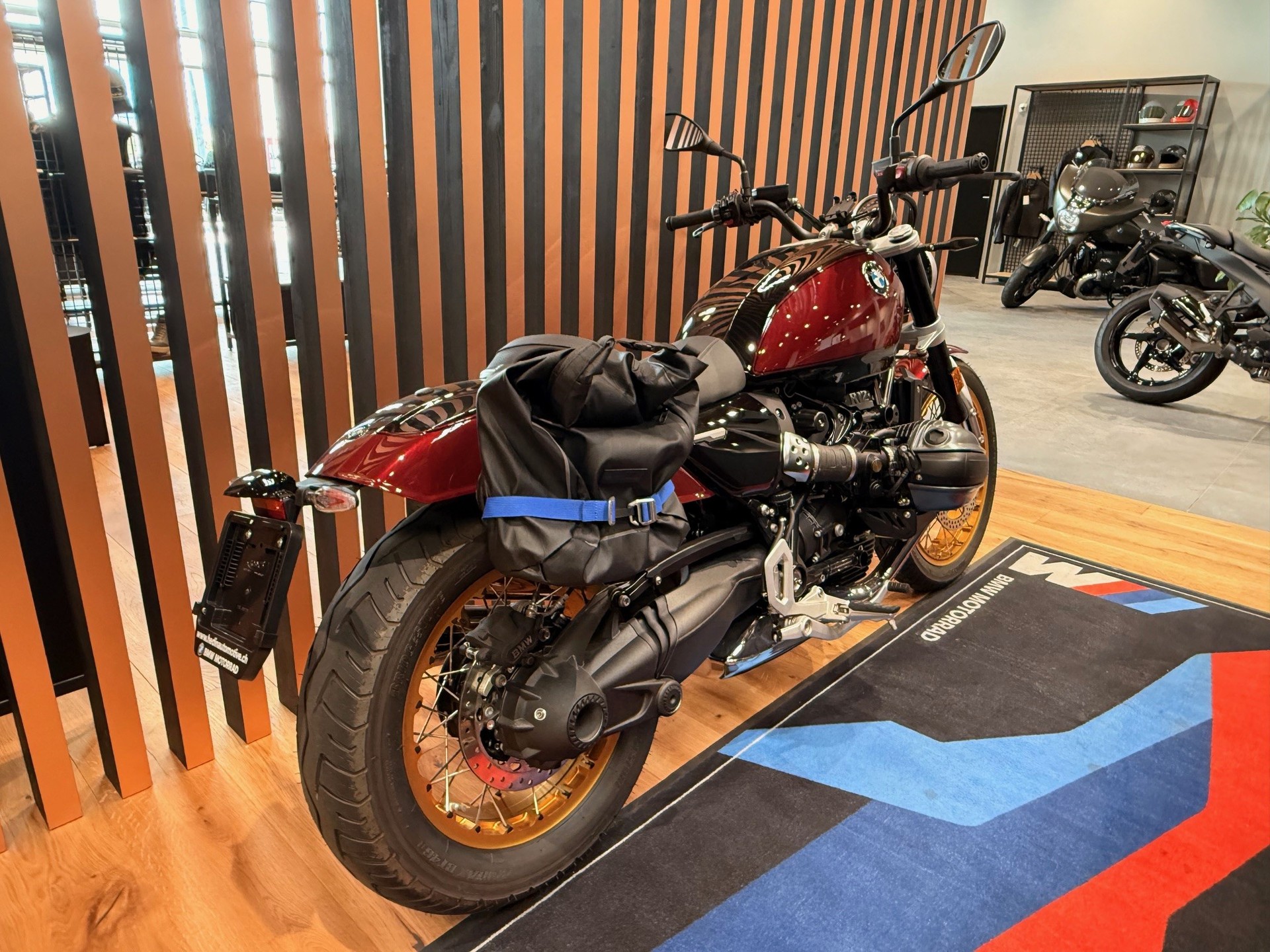 BMW R 12-showroom-element-2