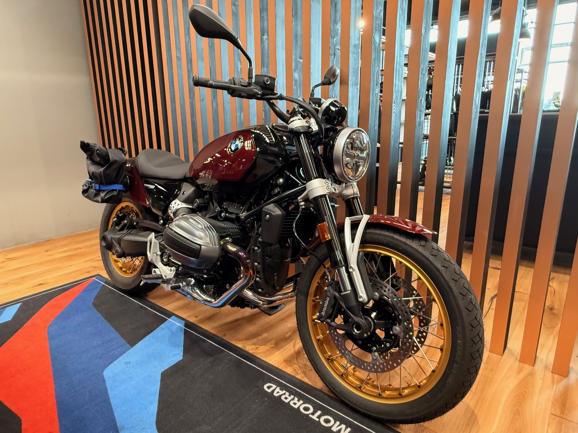 BMW R 12-showroom-element-1