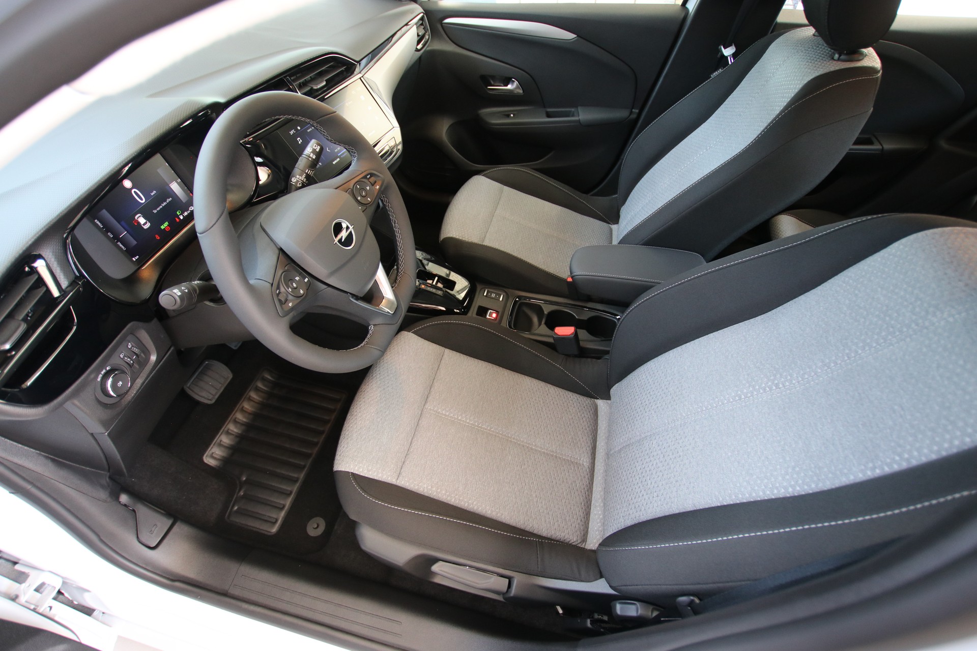 OPEL Corsa e- 50kWh Edition-image-11