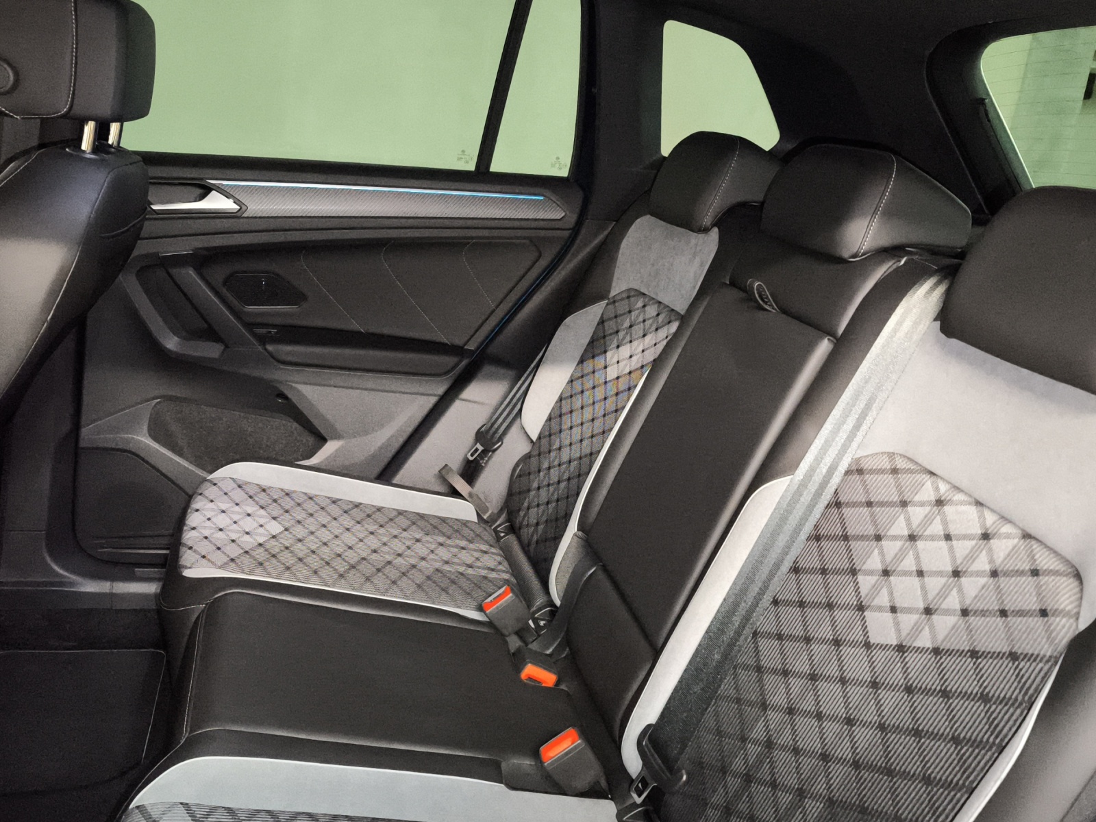 VW Tiguan 1.4TSI PHEV R-Line DSG-image-10