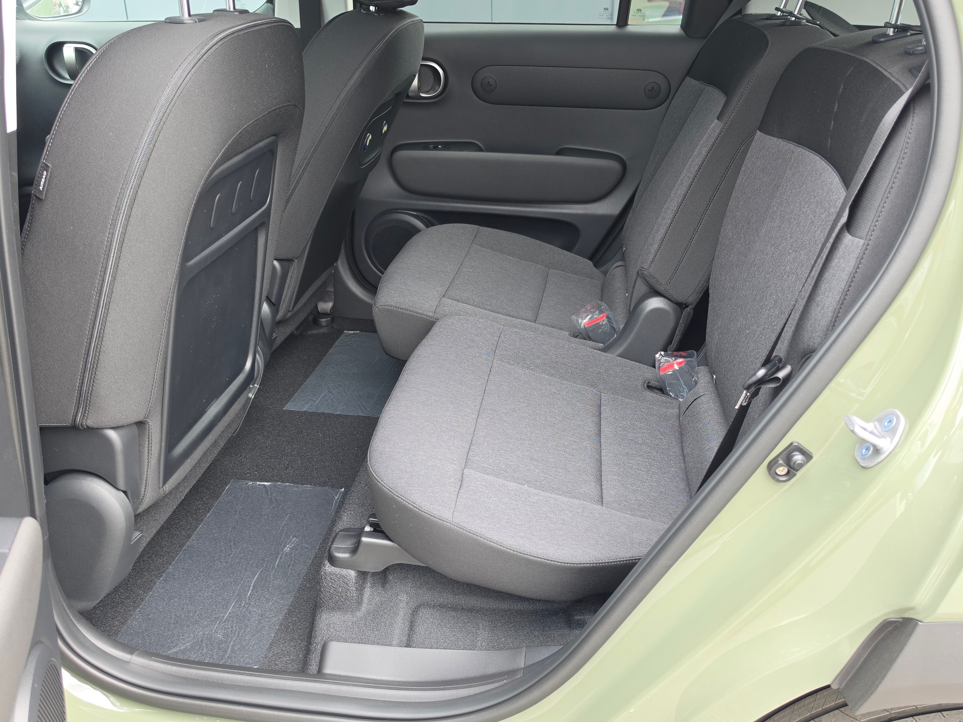 HYUNDAI Inster 49kWh Amplia-image-8