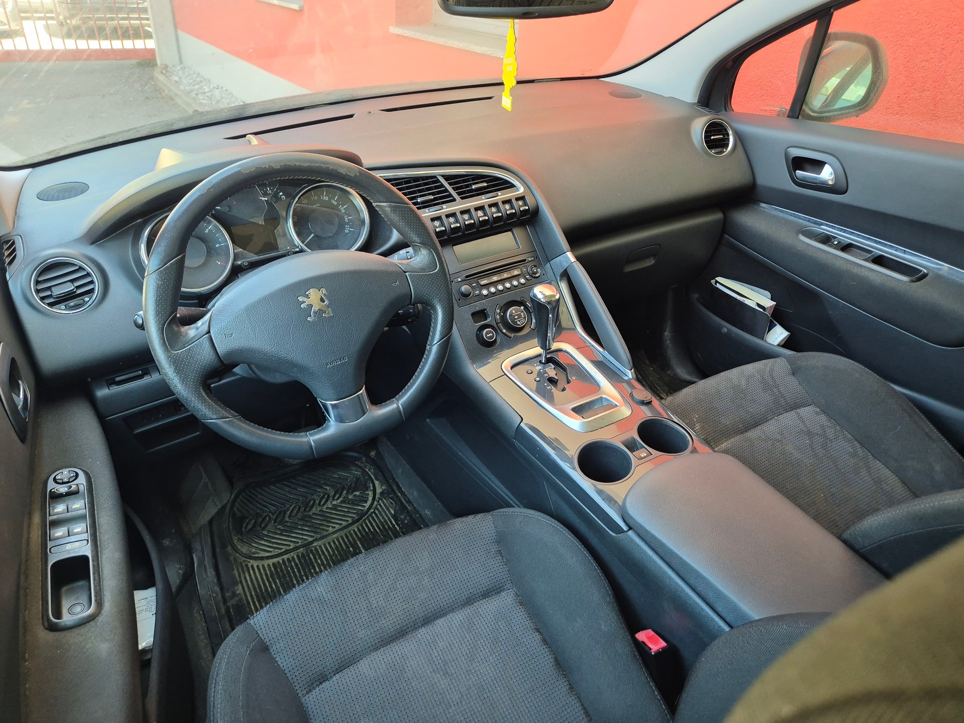 PEUGEOT 3008 1.6 16V T Sport Pack Tiptronic-image-1