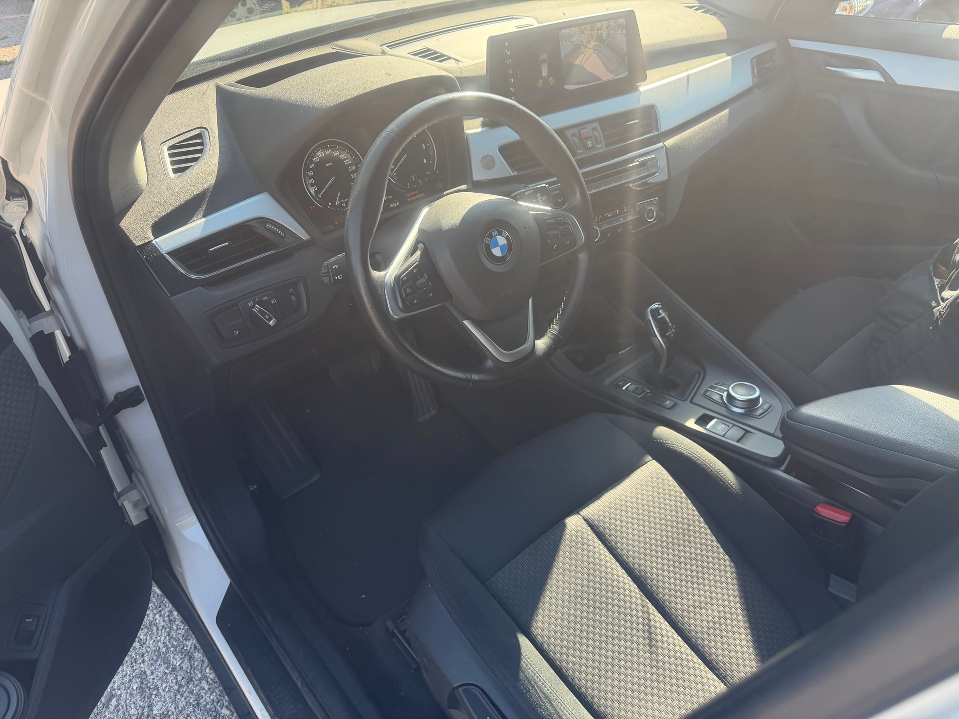 BMW X1 xDrive 18d xLine Steptronic-image-8