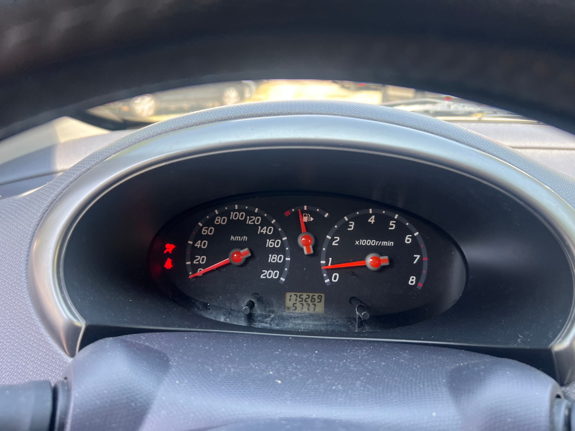 NISSAN Micra 1.4 acenta-image-11