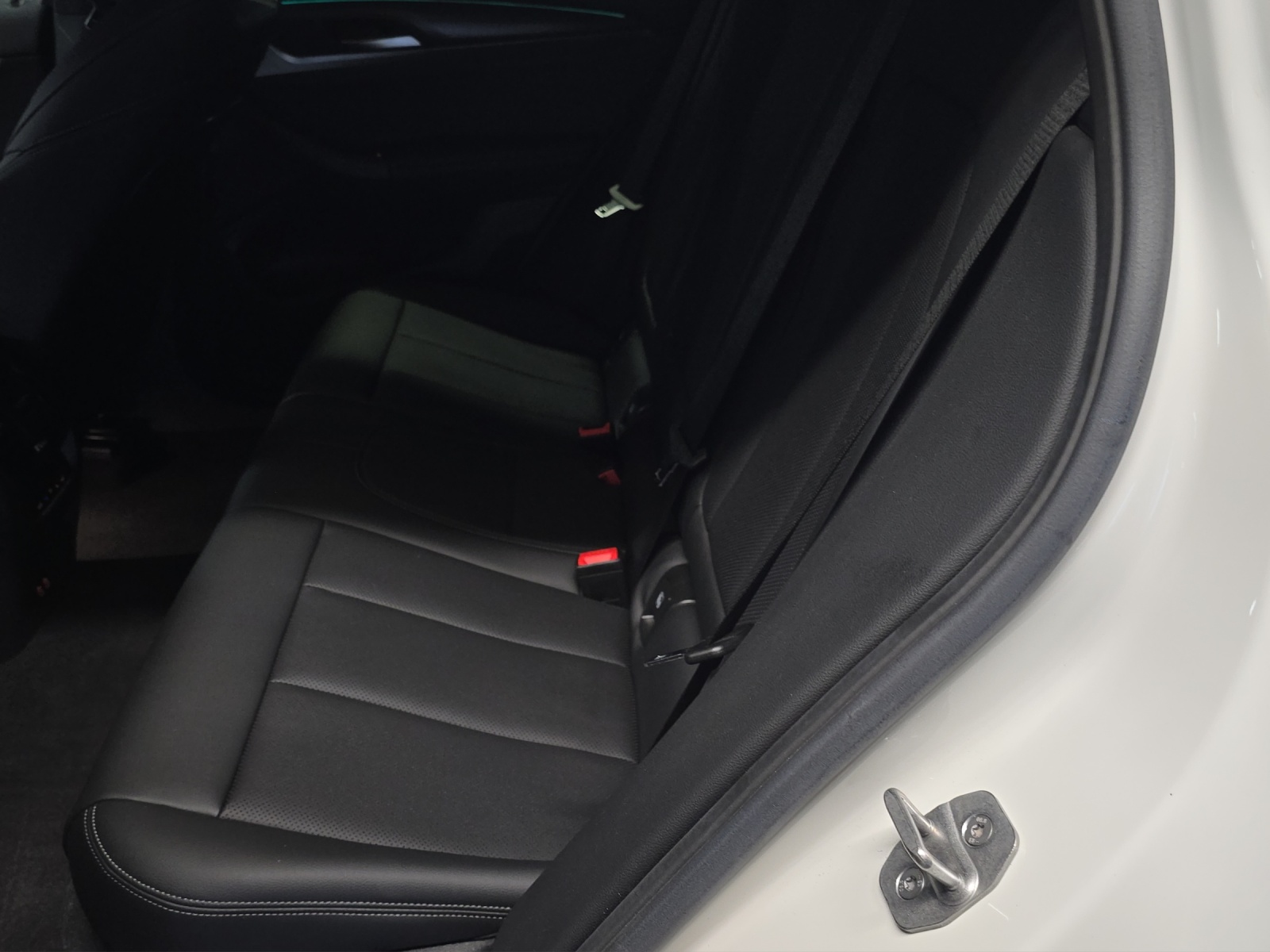 BMW X4 xDrive 48V 20i M Sport Steptronic-image-17