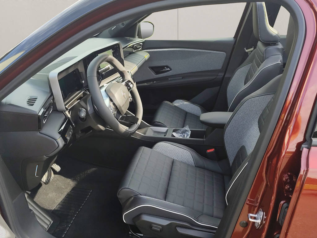 RENAULT R4 E-Tech Comfort Range plein sud iconic-image-3