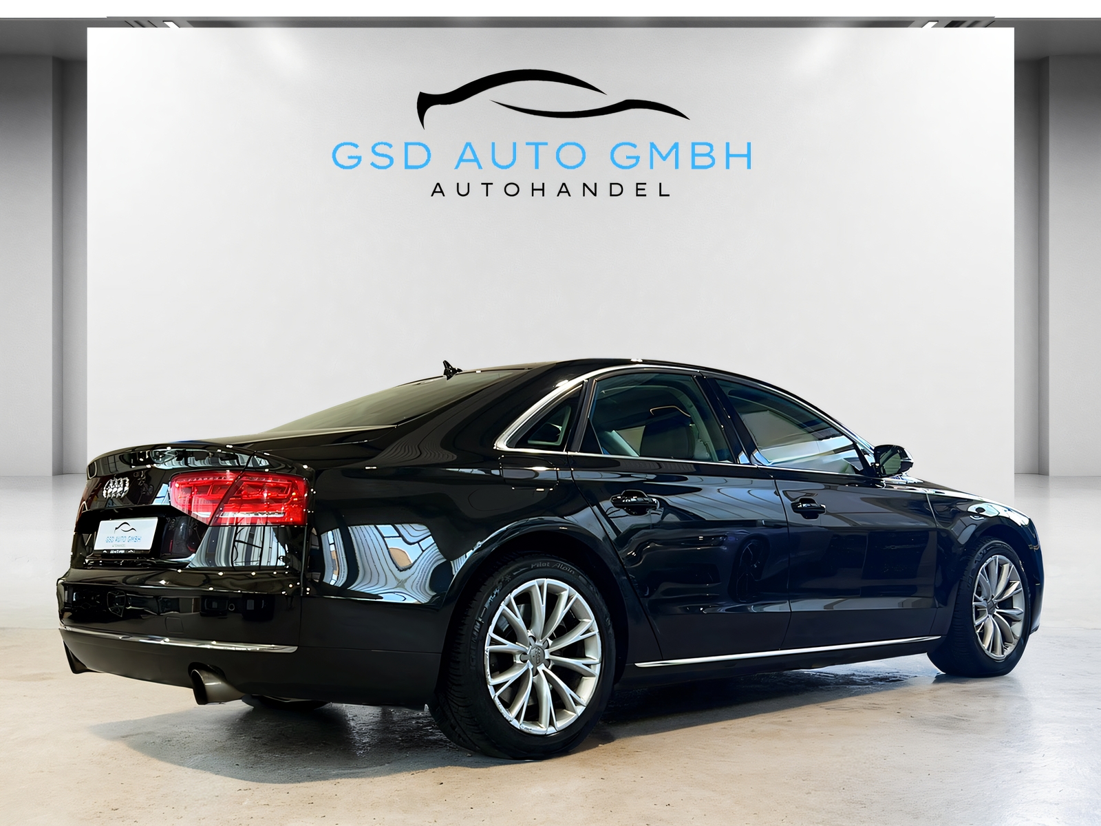 AUDI A8 4.2 FSI quattro**S-Sportsitze,Panodach,Tempomat ACC,Rückfahrtkamera**-image-4