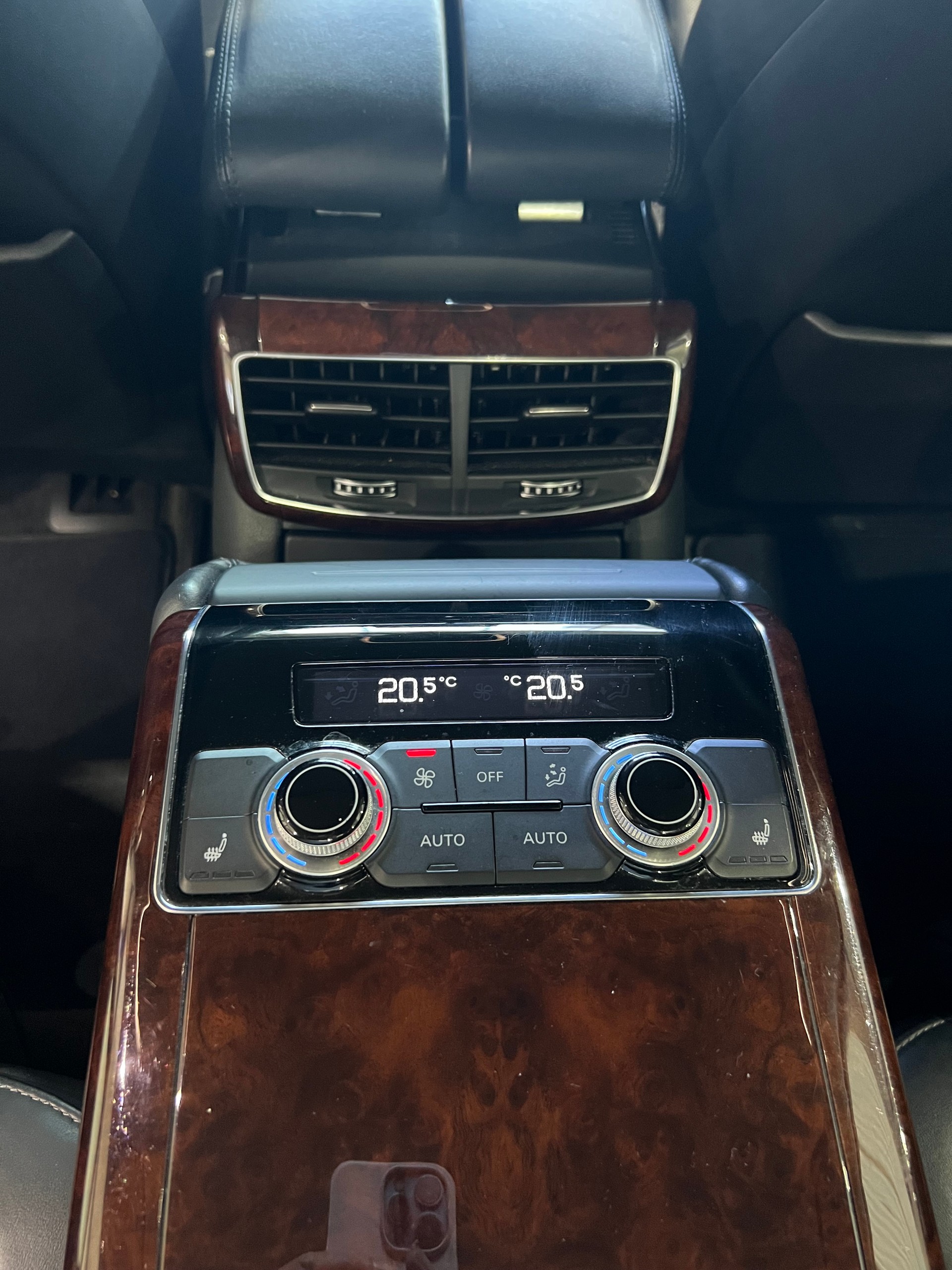 AUDI A8 4.2 FSI quattro**S-Sportsitze,Panodach,Tempomat ACC,Rückfahrtkamera**-image-15