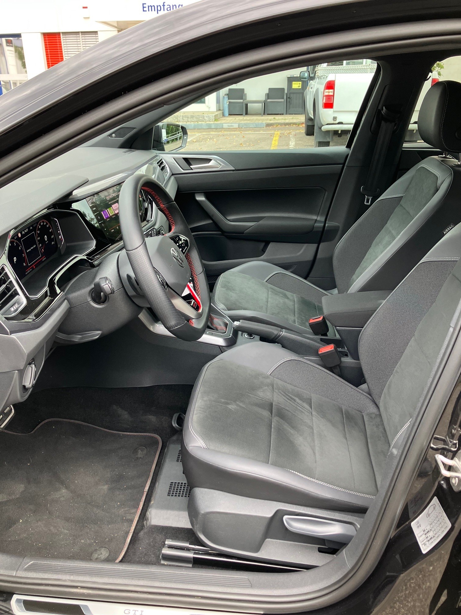 VW Polo 2.0 TSI GTI DSG-image-6