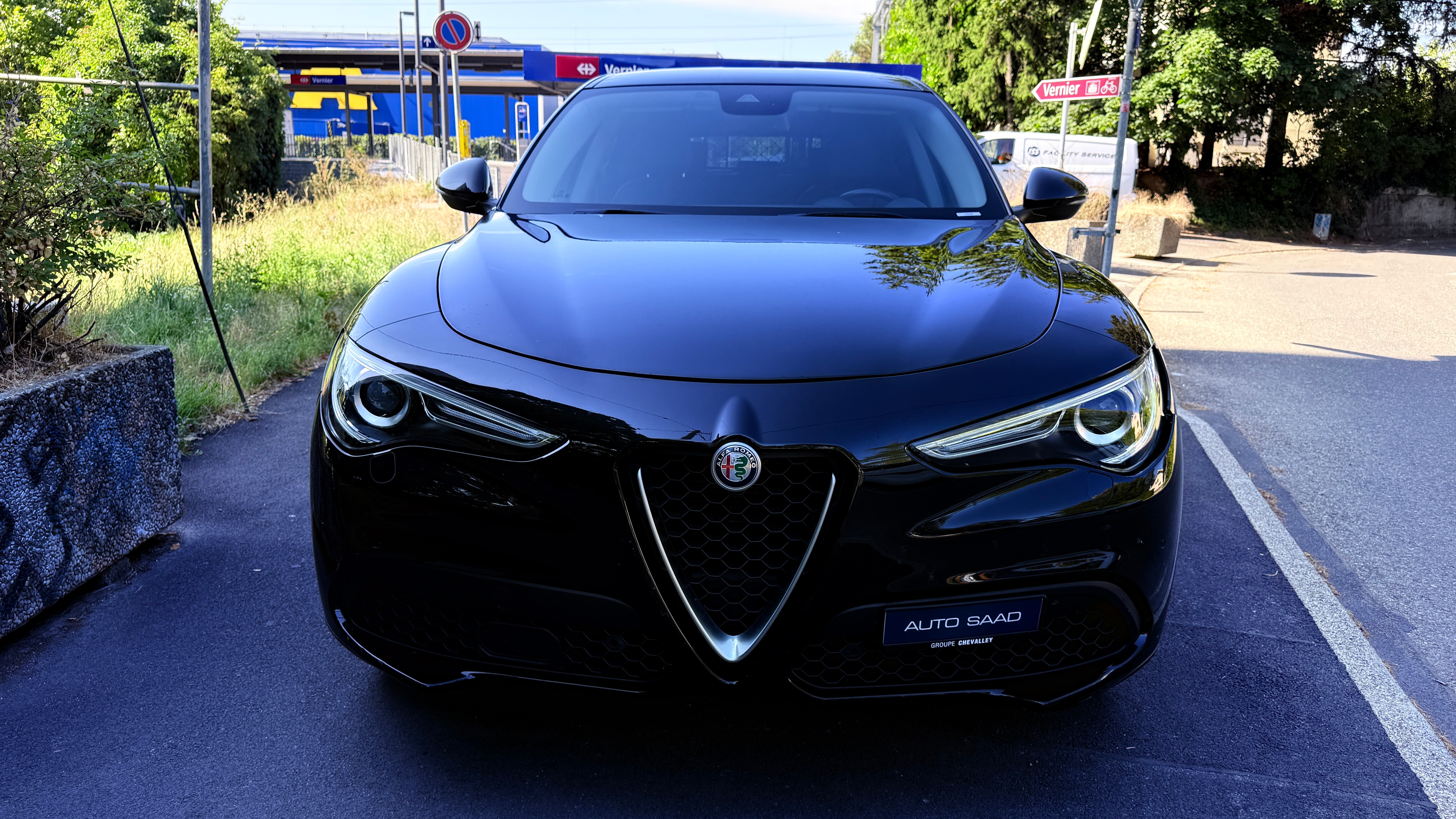 Car photo