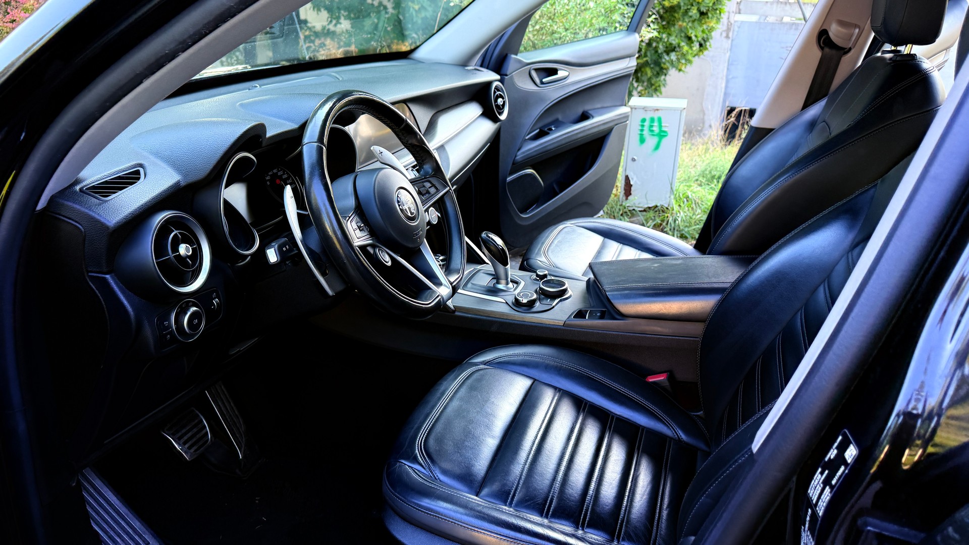 ALFA ROMEO Stelvio 2.0 Executive Q4 Automatic-image-8