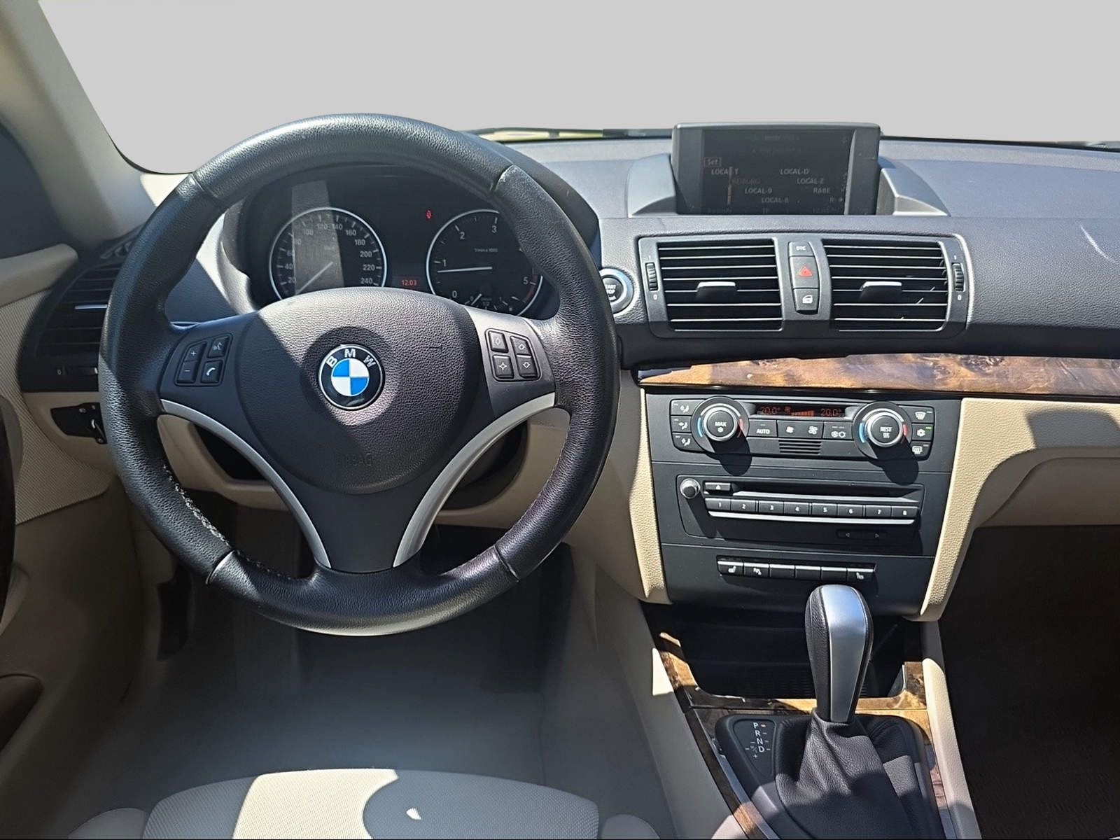 BMW 120d Coupé Steptronic-image-6